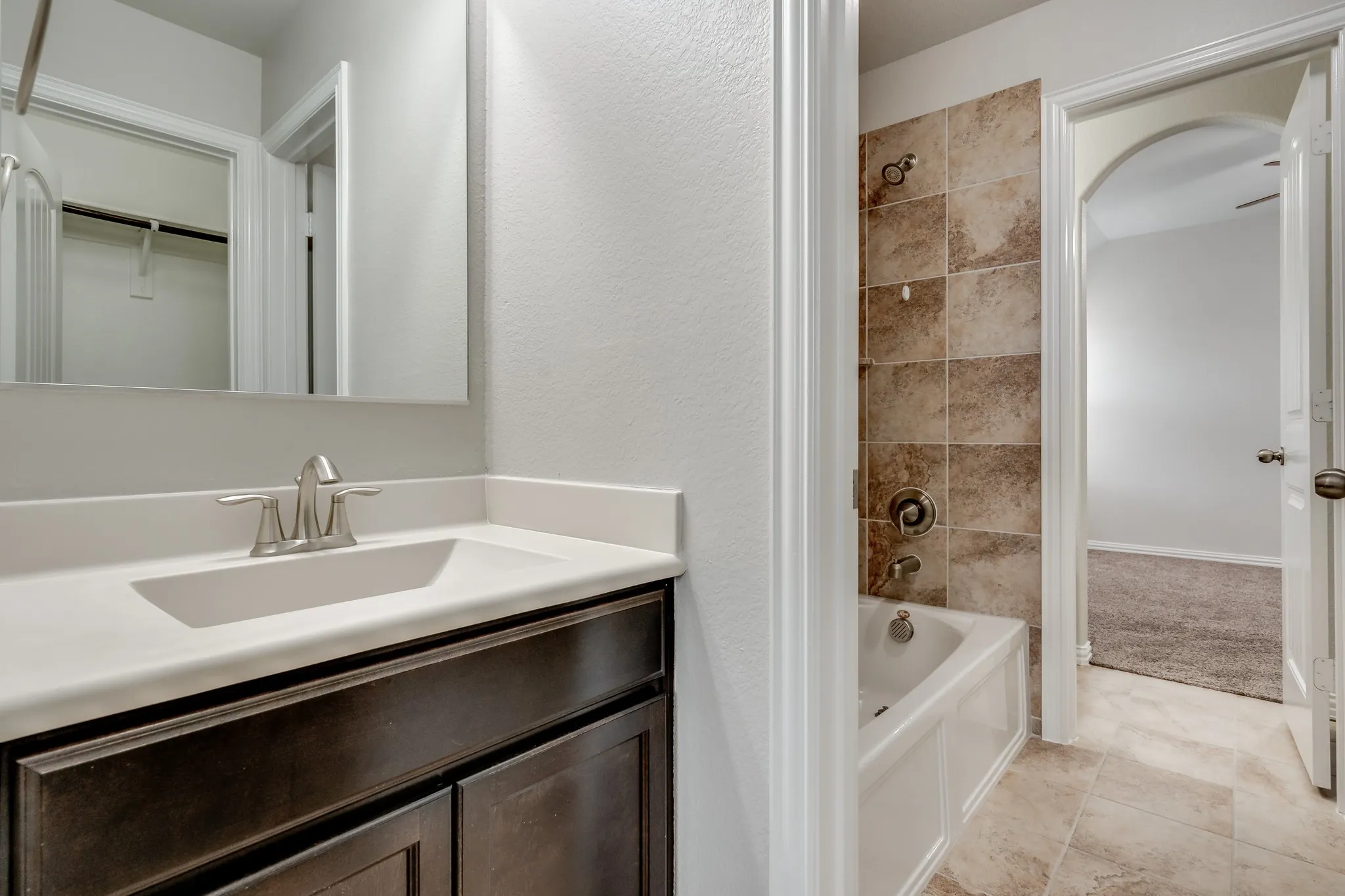 Single Family Residence For Rent in Denton County , 16716 Central Garden Lane, Prosper, Texas 75078, 4 Bedroom, 4 Bathroom, 2 Garage spaces, 3,007 Sqft, built in 2017, mls#21397892, Real Estate Agent in Prosper, Homes For Rent in Denton county, Homes For Rent in Prosper, Realtor in Prosper Texas, Real Estate Brokerage Independent Realty Texas, Luminita Cordes Realtor