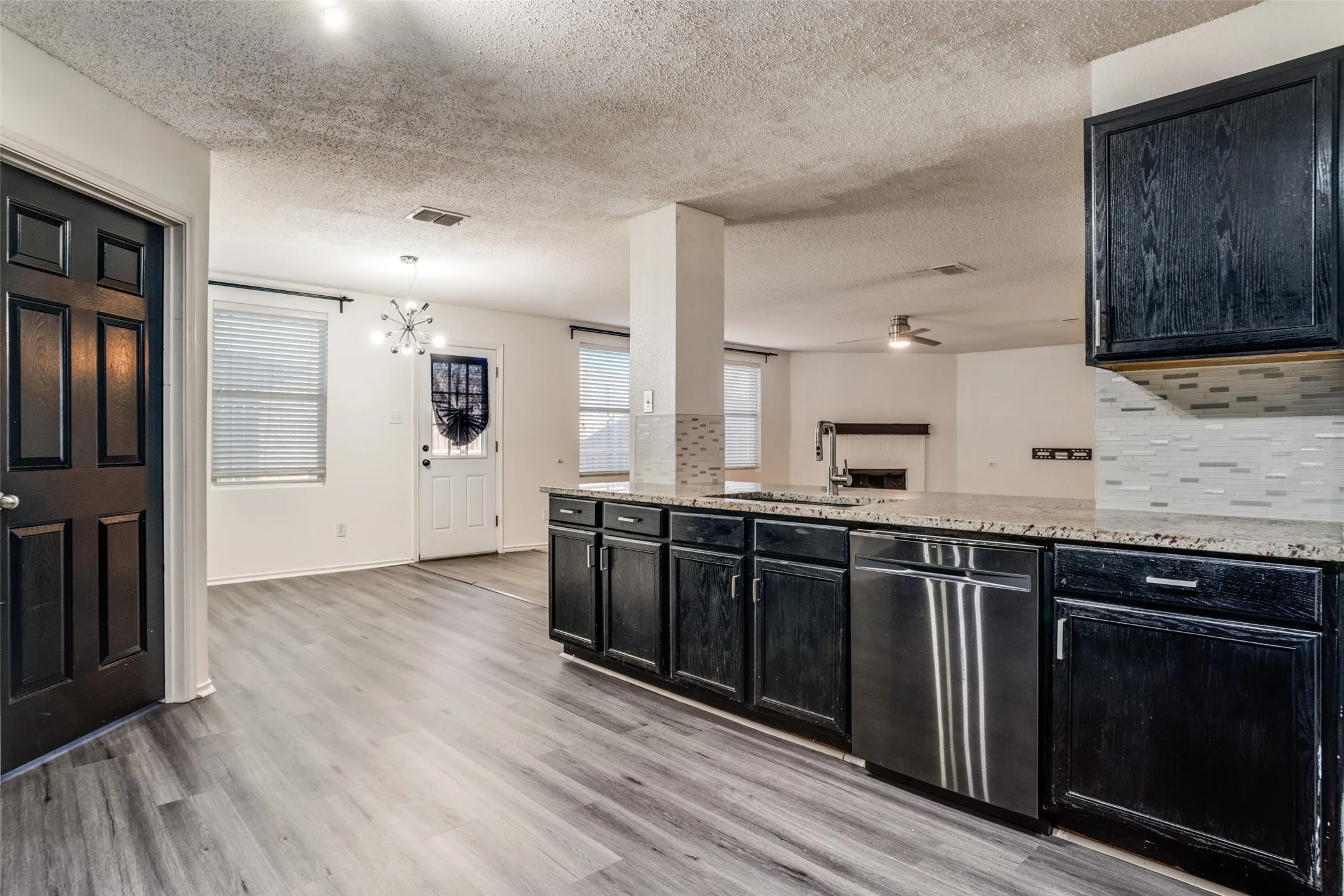 Single Family Residence For Rent in Collin County , 1130 Annie Oakley Drive, Anna, Texas 75409, 5 Bedroom, 4 Bathroom, 2 Garage spaces, 4,019 Sqft, built in 2005, mls#21398491, Real Estate Agent in Anna, Homes For Rent in Collin county, Homes For Rent in Anna, Realtor in Anna Texas, Real Estate Brokerage Independent Realty Texas, Luminita Cordes Realtor