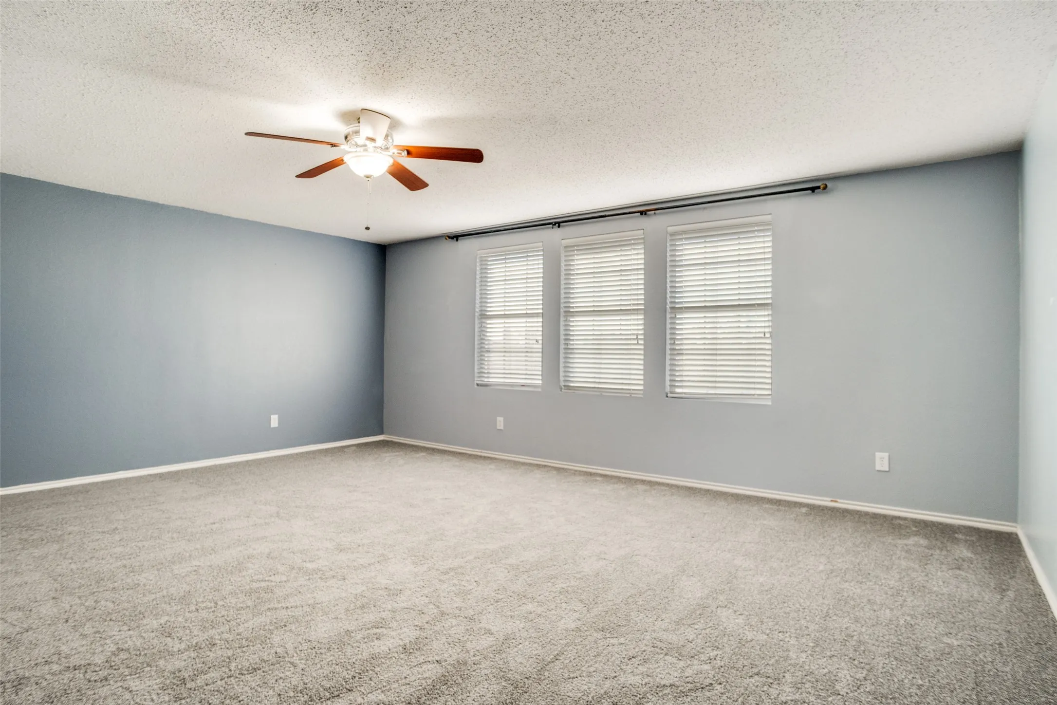 Single Family Residence For Rent in Collin County , 1130 Annie Oakley Drive, Anna, Texas 75409, 5 Bedroom, 4 Bathroom, 2 Garage spaces, 4,019 Sqft, built in 2005, mls#21398491, Real Estate Agent in Anna, Homes For Rent in Collin county, Homes For Rent in Anna, Realtor in Anna Texas, Real Estate Brokerage Independent Realty Texas, Luminita Cordes Realtor
