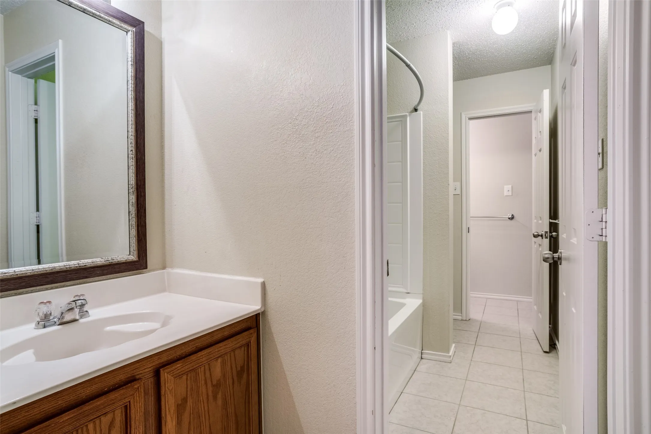 Single Family Residence For Rent in Collin County , 1130 Annie Oakley Drive, Anna, Texas 75409, 5 Bedroom, 4 Bathroom, 2 Garage spaces, 4,019 Sqft, built in 2005, mls#21398491, Real Estate Agent in Anna, Homes For Rent in Collin county, Homes For Rent in Anna, Realtor in Anna Texas, Real Estate Brokerage Independent Realty Texas, Luminita Cordes Realtor