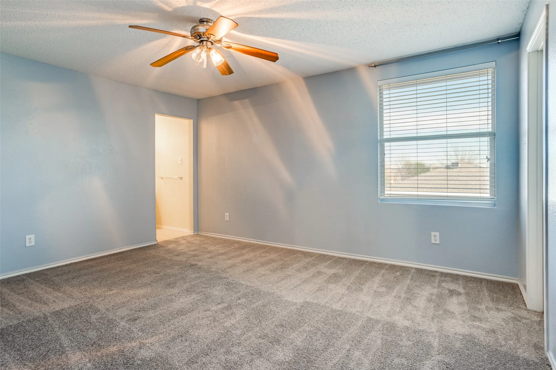 Single Family Residence For Rent in Collin County , 1130 Annie Oakley Drive, Anna, Texas 75409, 5 Bedroom, 4 Bathroom, 2 Garage spaces, 4,019 Sqft, built in 2005, mls#21398491, Real Estate Agent in Anna, Homes For Rent in Collin county, Homes For Rent in Anna, Realtor in Anna Texas, Real Estate Brokerage Independent Realty Texas, Luminita Cordes Realtor