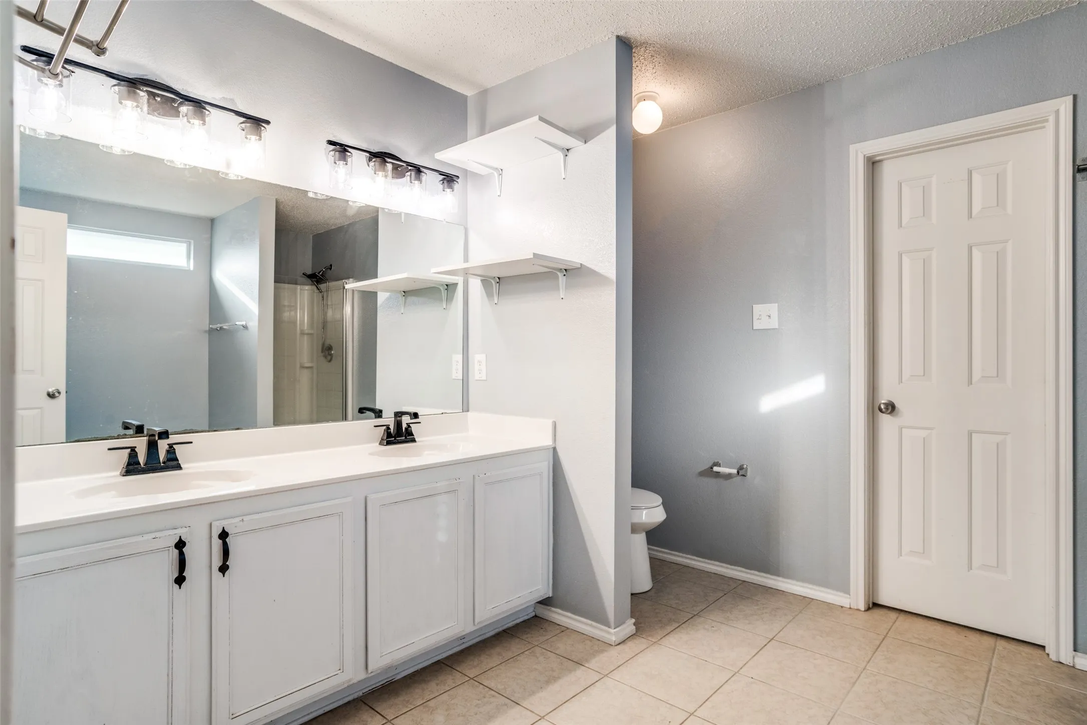Single Family Residence For Rent in Collin County , 1130 Annie Oakley Drive, Anna, Texas 75409, 5 Bedroom, 4 Bathroom, 2 Garage spaces, 4,019 Sqft, built in 2005, mls#21398491, Real Estate Agent in Anna, Homes For Rent in Collin county, Homes For Rent in Anna, Realtor in Anna Texas, Real Estate Brokerage Independent Realty Texas, Luminita Cordes Realtor