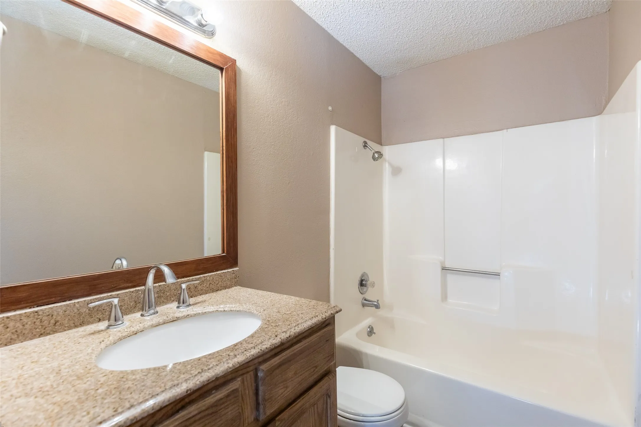 Single Family Residence For Sale in Taylor County , 3725 Trinity Lane, Abilene, Texas 79602, 3 Bedroom, 2 Bathroom, Garage spaces, 1,260 Sqft, built in 1983, mls#21398220, Real Estate Agent in Abilene, Homes For Sale in Taylor county, Homes For Sale in Abilene, Realtor in Abilene Texas, Real Estate Brokerage Independent Realty Texas, Luminita Cordes Realtor
