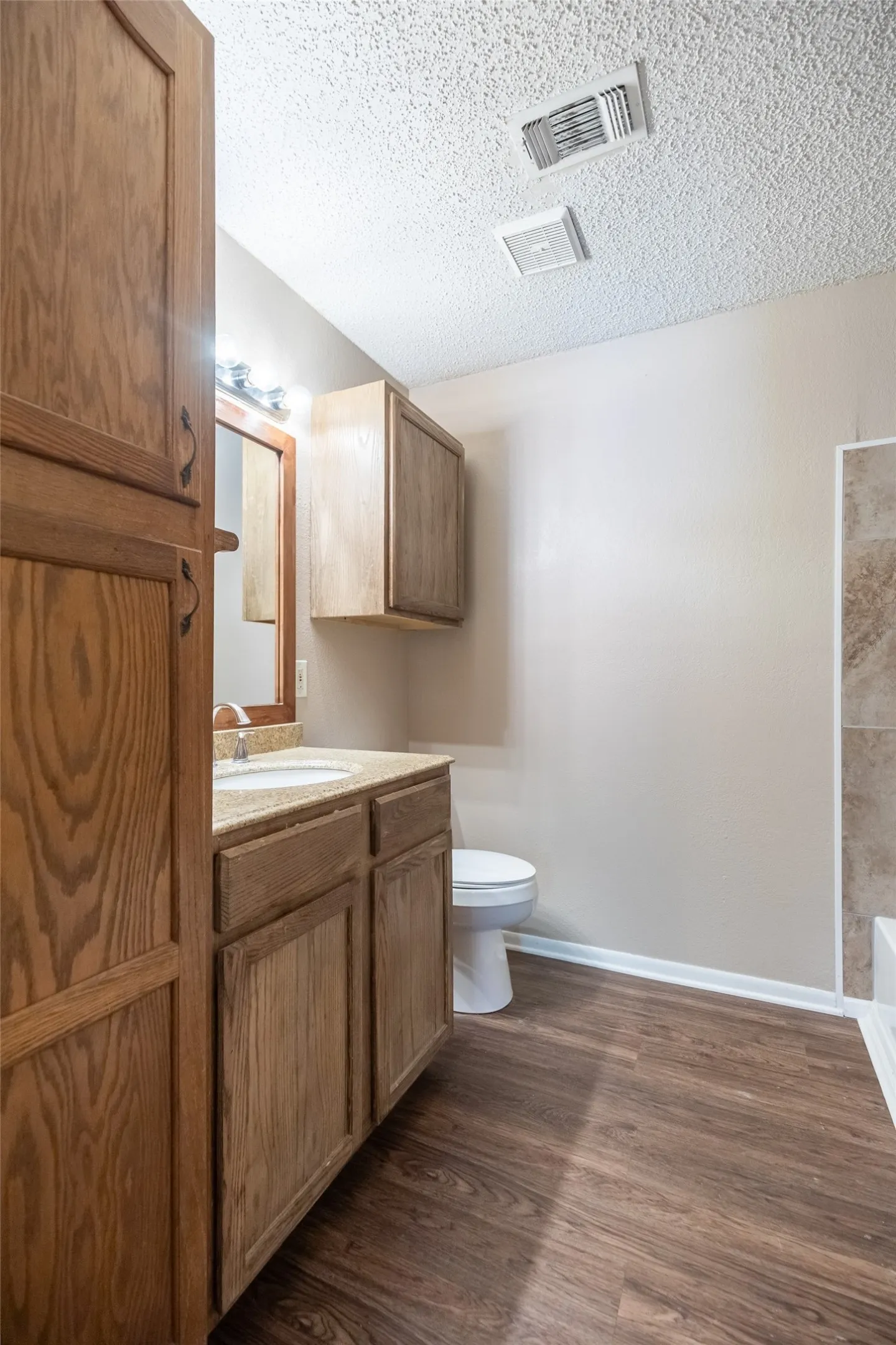 Single Family Residence For Sale in Taylor County , 3725 Trinity Lane, Abilene, Texas 79602, 3 Bedroom, 2 Bathroom, Garage spaces, 1,260 Sqft, built in 1983, mls#21398220, Real Estate Agent in Abilene, Homes For Sale in Taylor county, Homes For Sale in Abilene, Realtor in Abilene Texas, Real Estate Brokerage Independent Realty Texas, Luminita Cordes Realtor