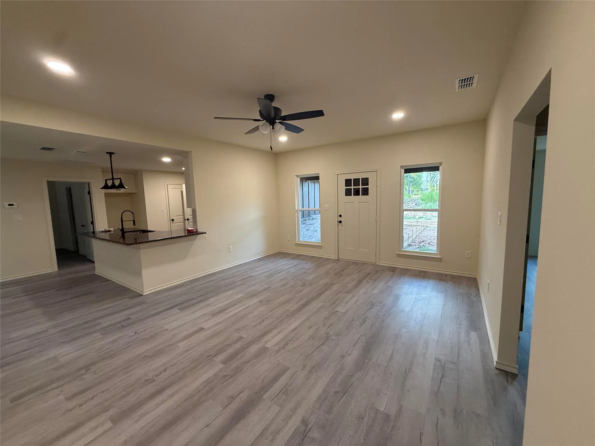 Single Family Residence For Sale in Wood County , 347 Private Road 6292, Mineola, Texas 75773, 3 Bedroom, 2 Bathroom, Garage spaces, 1,635 Sqft, built in 2026, mls#21398512, Real Estate Agent in Mineola, Homes For Sale in Wood county, Homes For Sale in Mineola, Realtor in Mineola Texas, Real Estate Brokerage Independent Realty Texas, Luminita Cordes Realtor