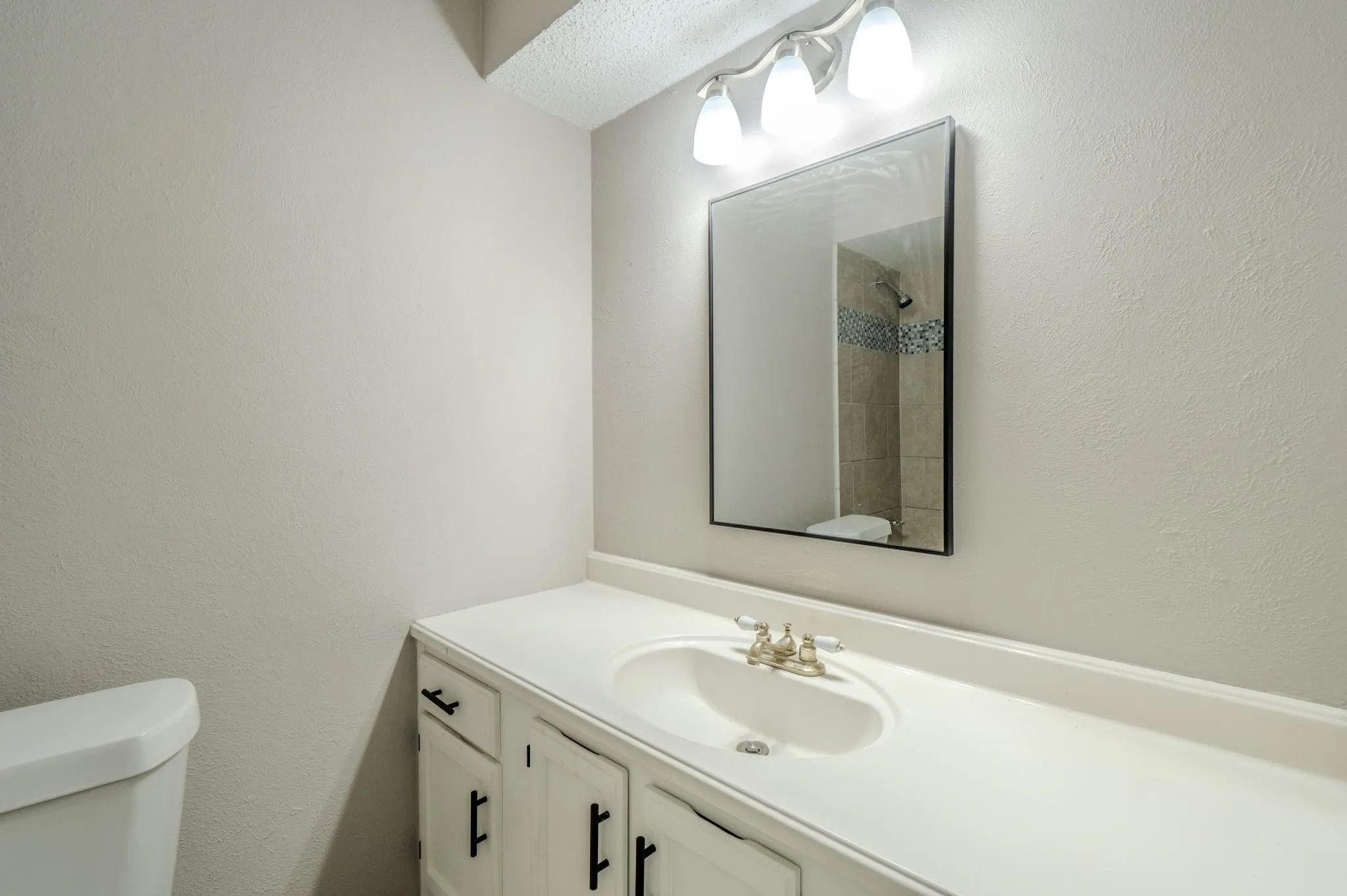 Single Family Residence For Rent in Dallas County , 1514 Hindsdale Drive, Richardson, Texas 75081, 4 Bedroom, 2 Bathroom, Garage spaces, 1,538 Sqft, built in 1979, mls#21398514, Real Estate Agent in Richardson, Homes For Rent in Dallas county, Homes For Rent in Richardson, Realtor in Richardson Texas, Real Estate Brokerage Independent Realty Texas, Luminita Cordes Realtor