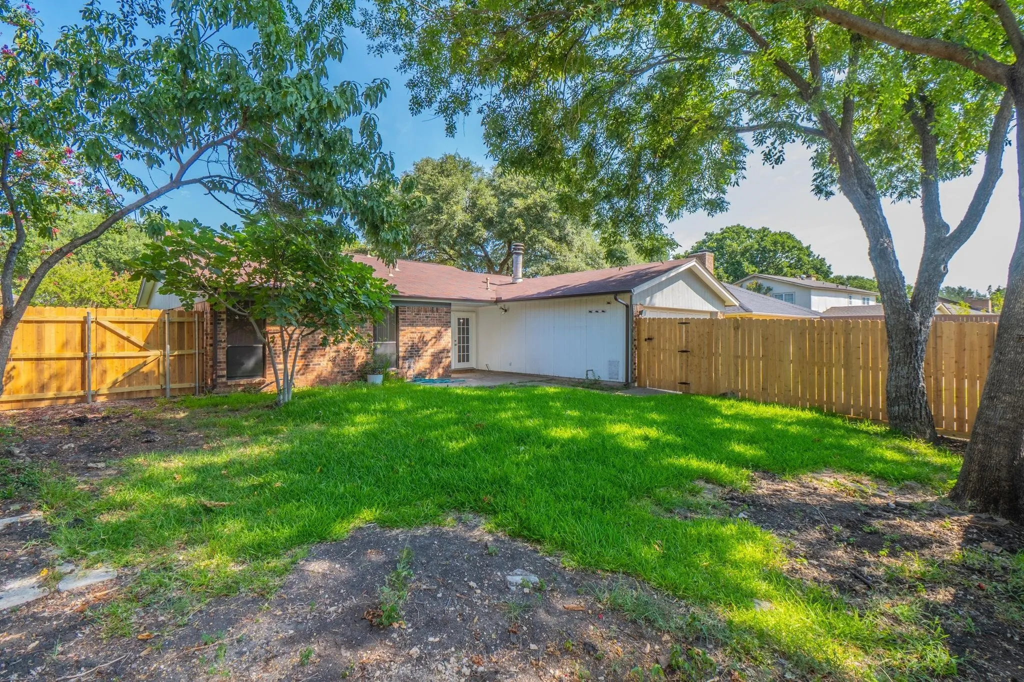 Single Family Residence For Rent in Dallas County , 1514 Hindsdale Drive, Richardson, Texas 75081, 4 Bedroom, 2 Bathroom, Garage spaces, 1,538 Sqft, built in 1979, mls#21398514, Real Estate Agent in Richardson, Homes For Rent in Dallas county, Homes For Rent in Richardson, Realtor in Richardson Texas, Real Estate Brokerage Independent Realty Texas, Luminita Cordes Realtor