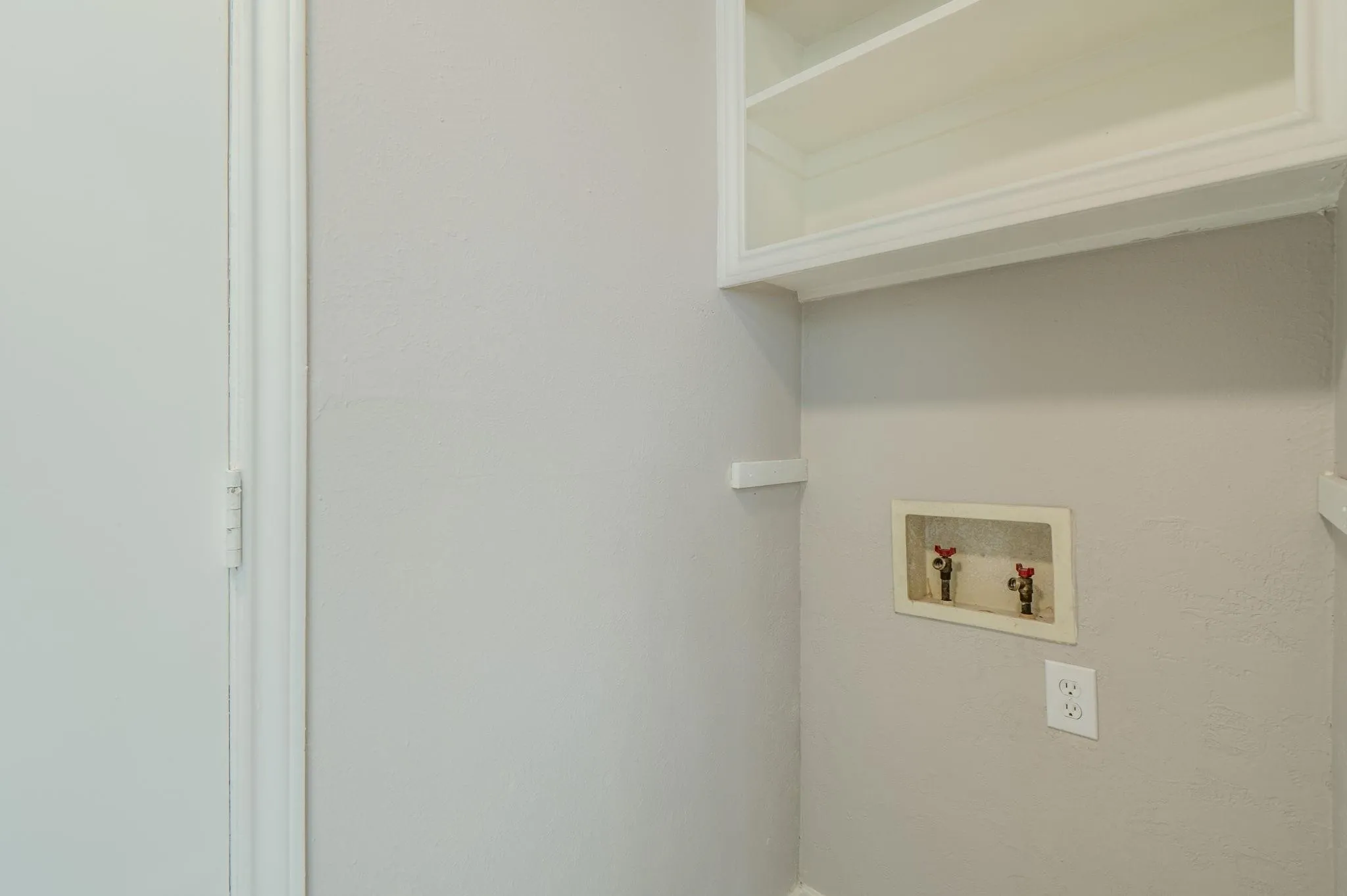 Single Family Residence For Rent in Dallas County , 1514 Hindsdale Drive, Richardson, Texas 75081, 4 Bedroom, 2 Bathroom, Garage spaces, 1,538 Sqft, built in 1979, mls#21398514, Real Estate Agent in Richardson, Homes For Rent in Dallas county, Homes For Rent in Richardson, Realtor in Richardson Texas, Real Estate Brokerage Independent Realty Texas, Luminita Cordes Realtor