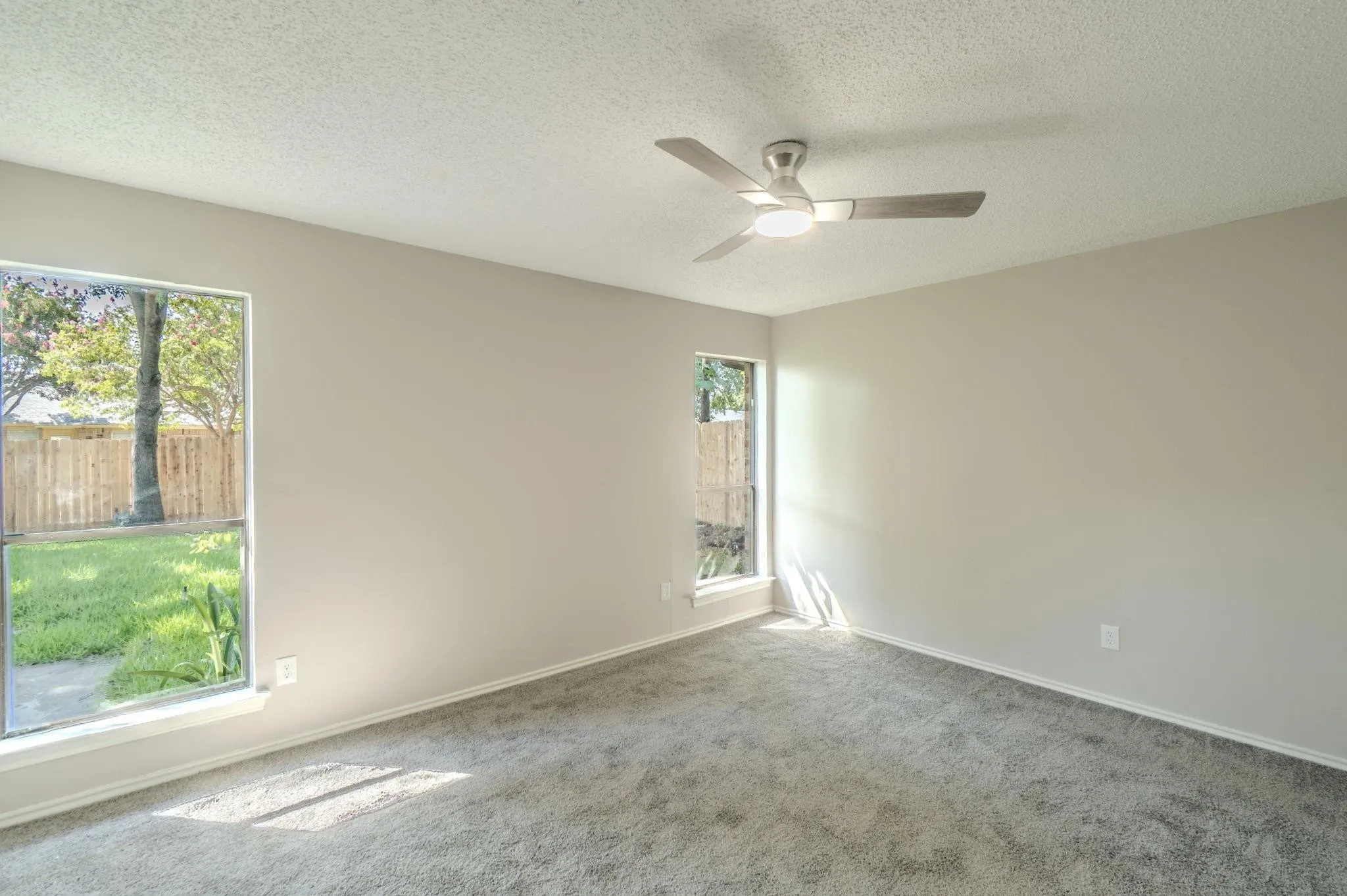 Single Family Residence For Rent in Dallas County , 1514 Hindsdale Drive, Richardson, Texas 75081, 4 Bedroom, 2 Bathroom, Garage spaces, 1,538 Sqft, built in 1979, mls#21398514, Real Estate Agent in Richardson, Homes For Rent in Dallas county, Homes For Rent in Richardson, Realtor in Richardson Texas, Real Estate Brokerage Independent Realty Texas, Luminita Cordes Realtor