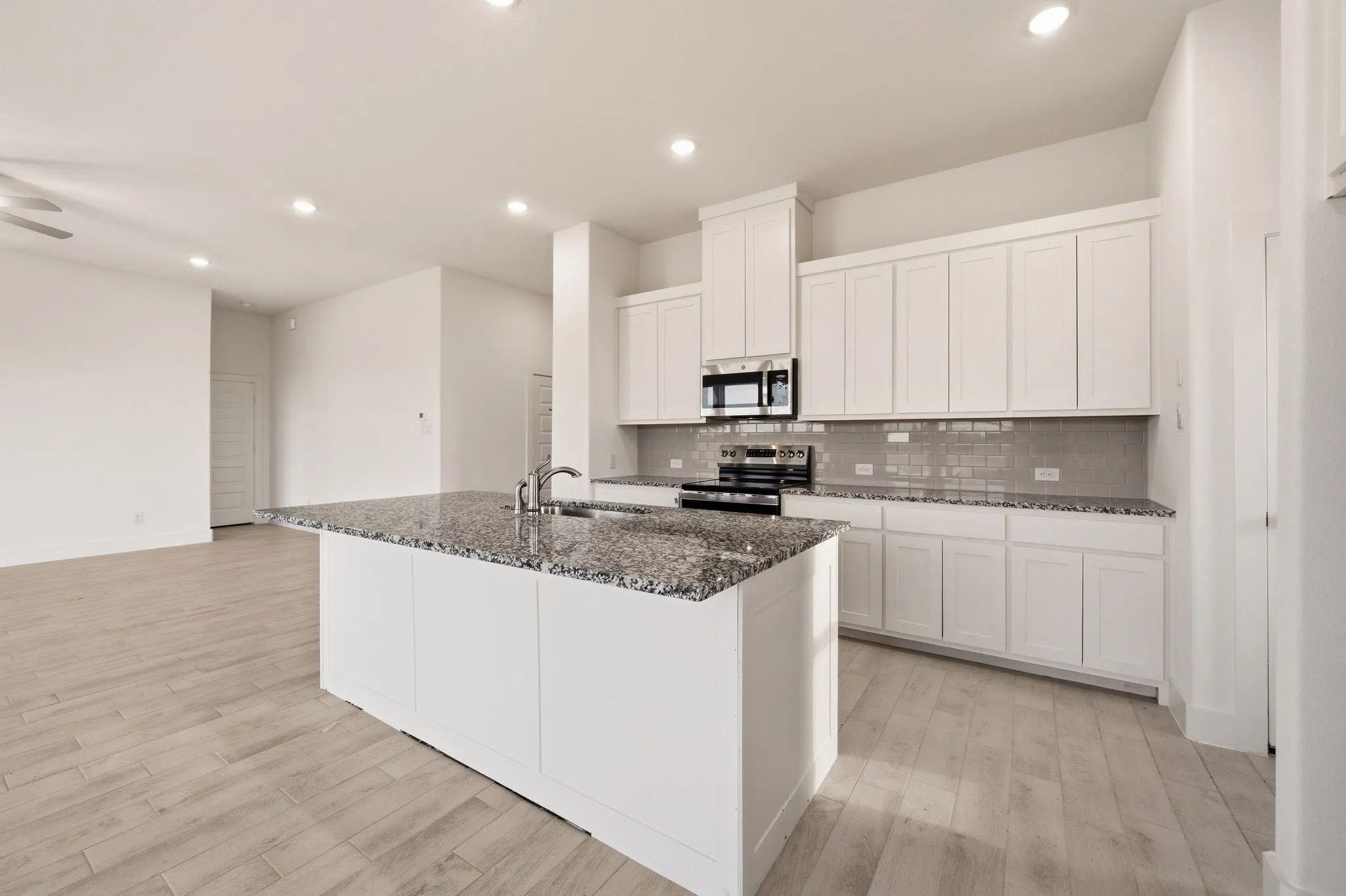 Single Family Residence For Sale in Wise County , 116 Park Hurst Drive, Boyd, Texas 76023, 4 Bedroom, 2 Bathroom, 2 Garage spaces, 1,996 Sqft, built in 2026, mls#21398543, Real Estate Agent in Boyd, Homes For Sale in Wise county, Homes For Sale in Boyd, Realtor in Boyd Texas, Real Estate Brokerage Independent Realty Texas, Luminita Cordes Realtor