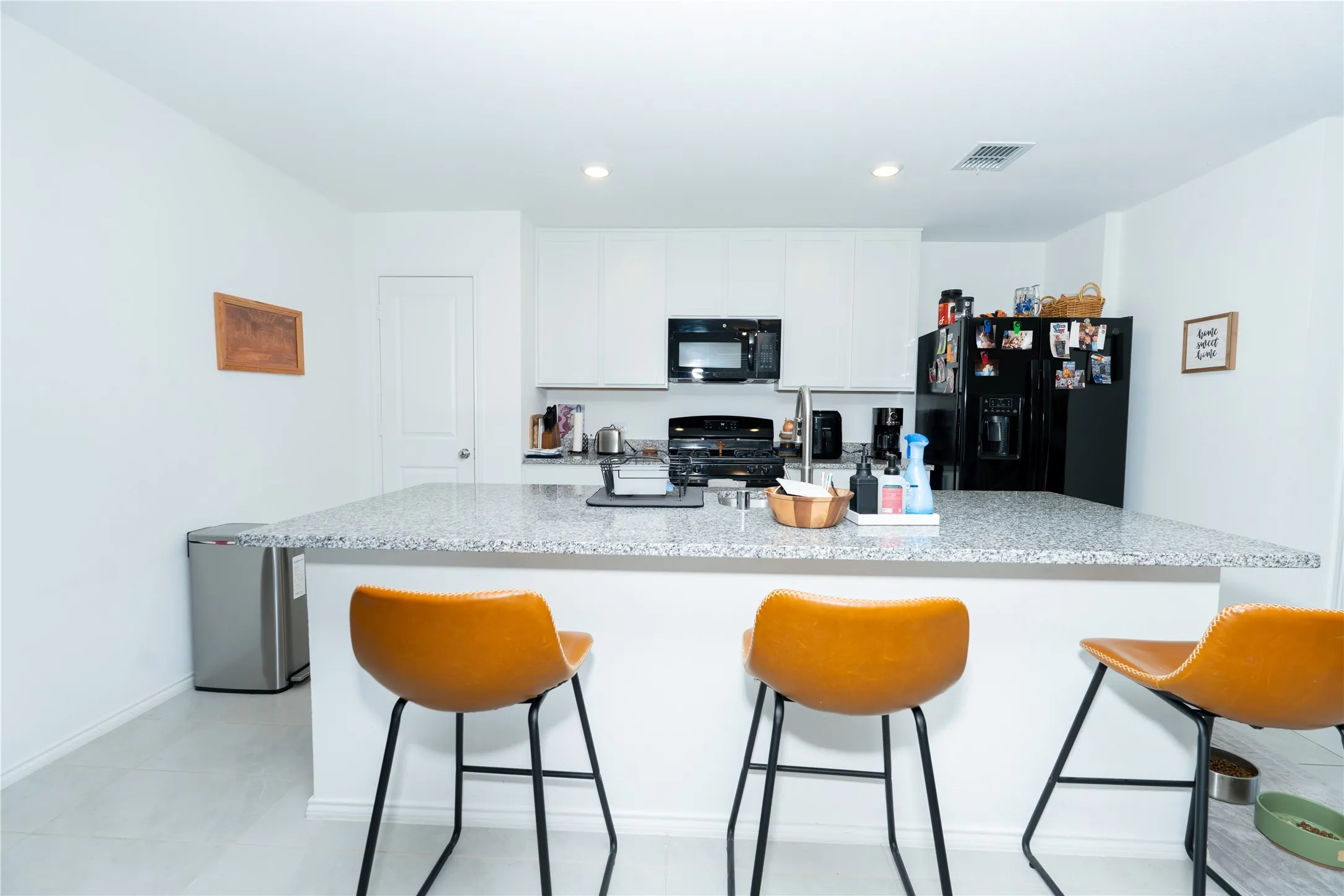 Single Family Residence For Rent in Denton County , 2809 Watchpoint Road, Little Elm, Texas 75068, 4 Bedroom, 2 Bathroom, 2 Garage spaces, 1,743 Sqft, built in 2023, mls#21397670, Real Estate Agent in Little Elm, Homes For Rent in Denton county, Homes For Rent in Little Elm, Realtor in Little Elm Texas, Real Estate Brokerage Independent Realty Texas, Luminita Cordes Realtor