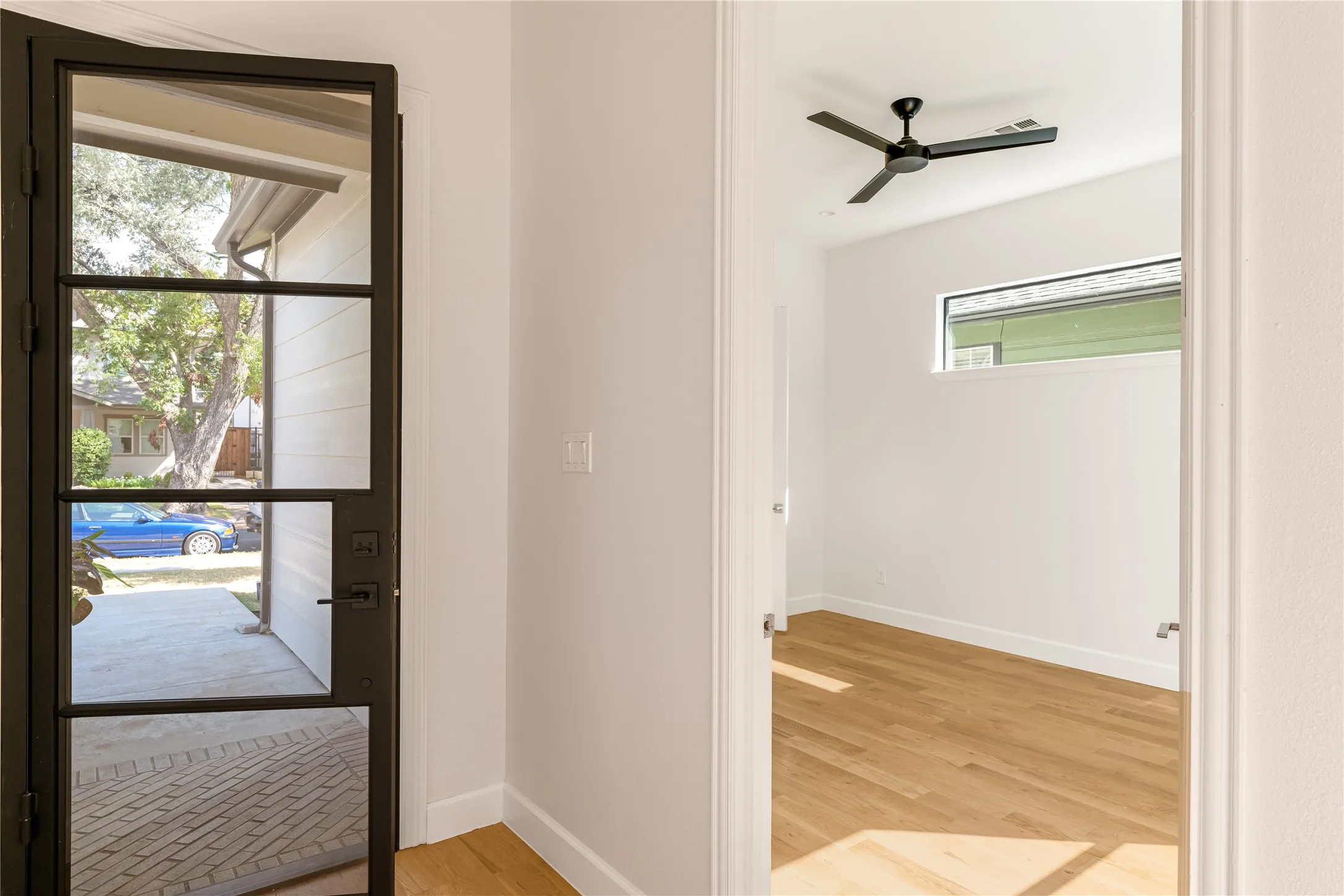 Single Family Residence For Sale in Dallas County , 5430 Belmont Avenue, Dallas, Texas 75206, 4 Bedroom, 4 Bathroom, 2 Garage spaces, 3,508 Sqft, built in 2018, mls#21393021, Real Estate Agent in Dallas, Homes For Sale in Dallas county, Homes For Sale in Dallas, Realtor in Dallas Texas, Real Estate Brokerage Independent Realty Texas, Luminita Cordes Realtor