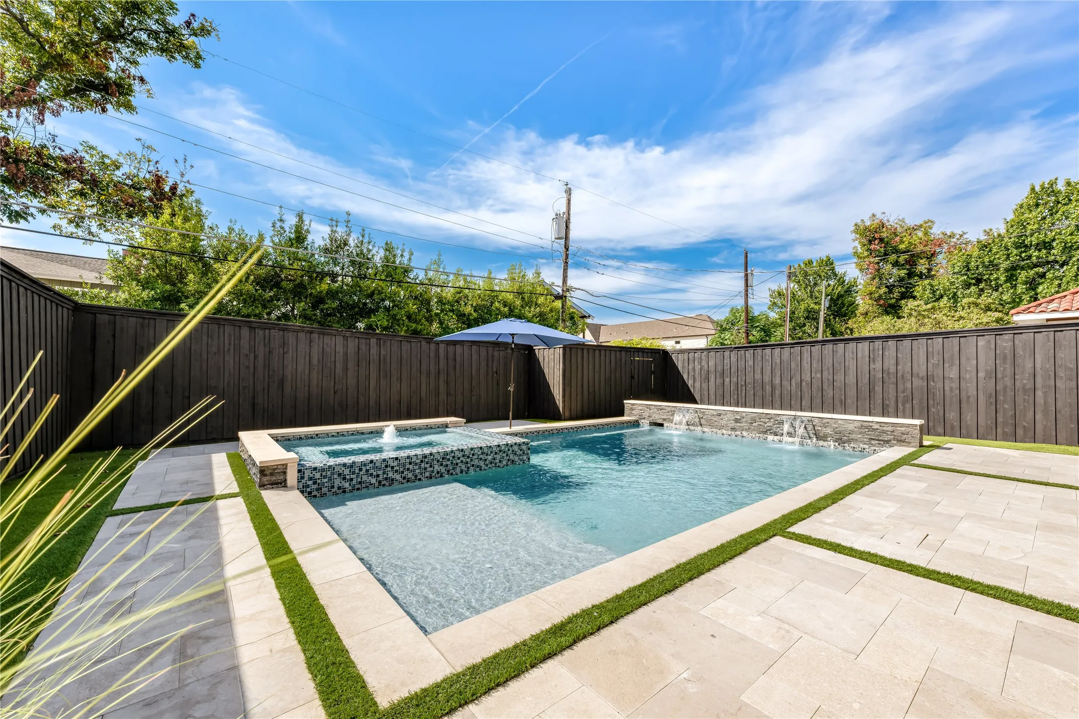 Single Family Residence For Sale in Dallas County , 5430 Belmont Avenue, Dallas, Texas 75206, 4 Bedroom, 4 Bathroom, 2 Garage spaces, 3,508 Sqft, built in 2018, mls#21393021, Real Estate Agent in Dallas, Homes For Sale in Dallas county, Homes For Sale in Dallas, Realtor in Dallas Texas, Real Estate Brokerage Independent Realty Texas, Luminita Cordes Realtor