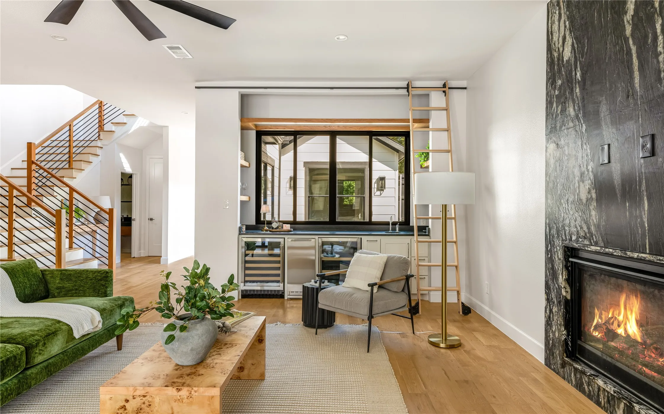 Single Family Residence For Sale in Dallas County , 5430 Belmont Avenue, Dallas, Texas 75206, 4 Bedroom, 4 Bathroom, 2 Garage spaces, 3,508 Sqft, built in 2018, mls#21393021, Real Estate Agent in Dallas, Homes For Sale in Dallas county, Homes For Sale in Dallas, Realtor in Dallas Texas, Real Estate Brokerage Independent Realty Texas, Luminita Cordes Realtor