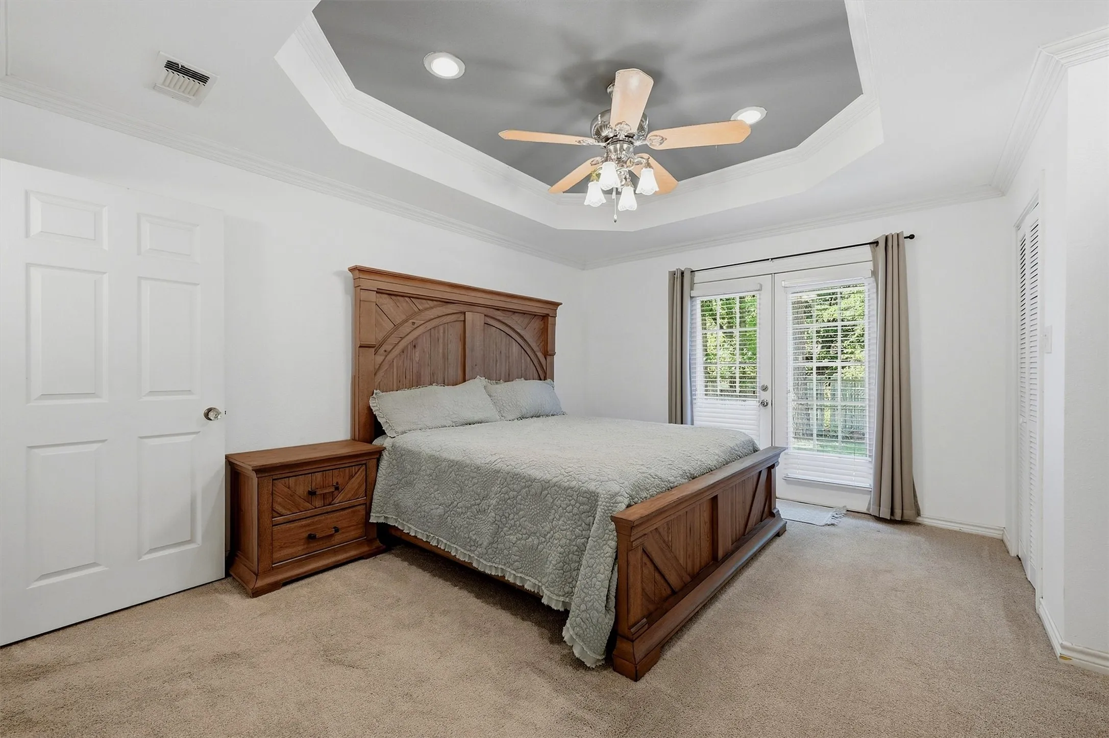 Single Family Residence For Sale in Grayson County , 173 Graves Circle, Pottsboro, Texas 75076, 3 Bedroom, 2 Bathroom, 2 Garage spaces, 1,684 Sqft, built in 2002, mls#21392585, Real Estate Agent in Pottsboro, Homes For Sale in Grayson county, Homes For Sale in Pottsboro, Realtor in Pottsboro Texas, Real Estate Brokerage Independent Realty Texas, Luminita Cordes Realtor