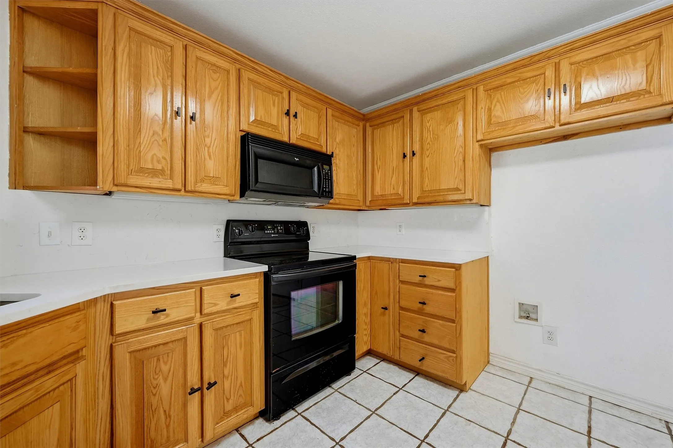 Single Family Residence For Sale in Grayson County , 173 Graves Circle, Pottsboro, Texas 75076, 3 Bedroom, 2 Bathroom, 2 Garage spaces, 1,684 Sqft, built in 2002, mls#21392585, Real Estate Agent in Pottsboro, Homes For Sale in Grayson county, Homes For Sale in Pottsboro, Realtor in Pottsboro Texas, Real Estate Brokerage Independent Realty Texas, Luminita Cordes Realtor