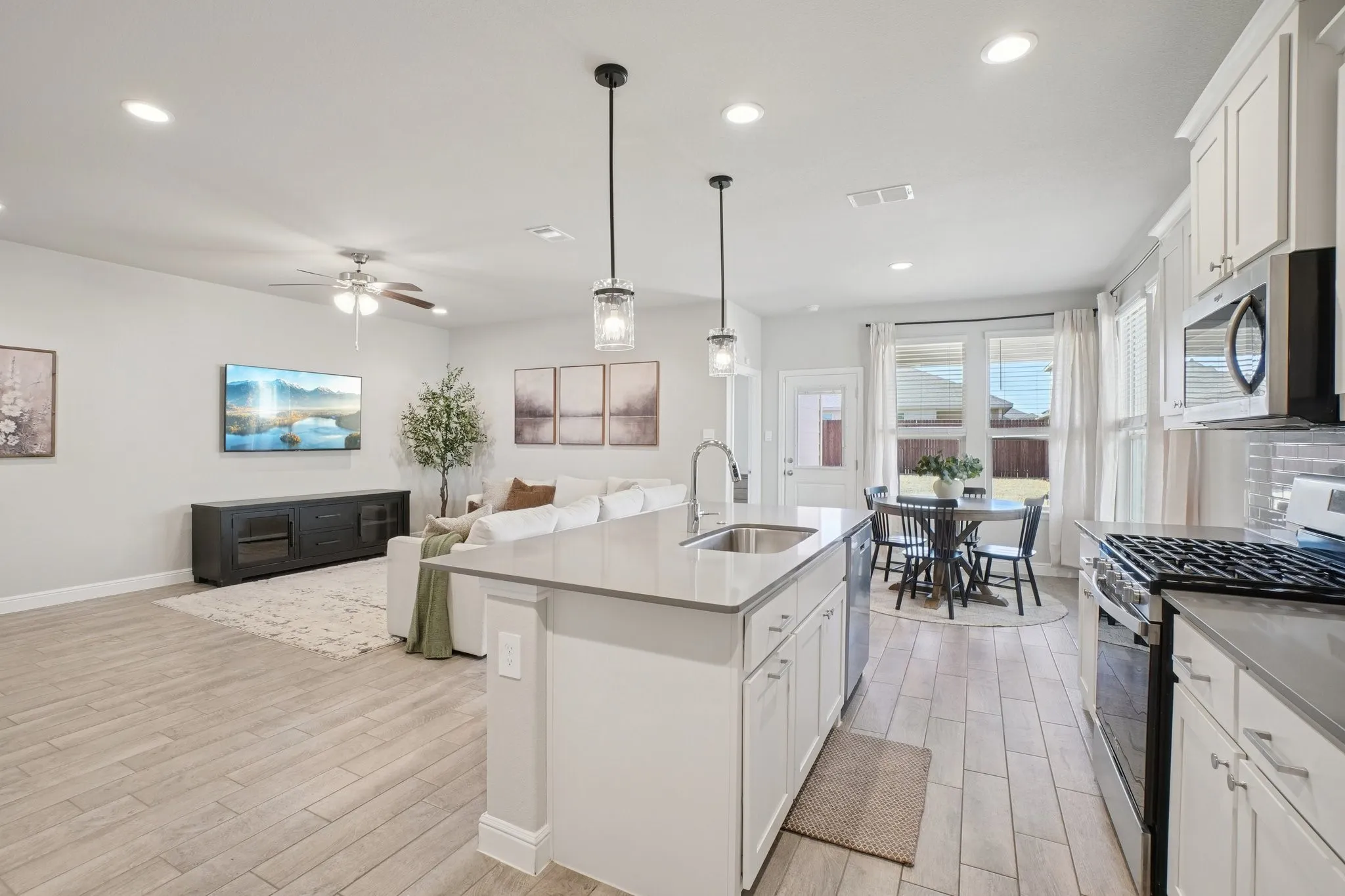 Single Family Residence For Sale in Tarrant County , 14005 Medusa Drive, Haslet, Texas 76052, 4 Bedroom, 2 Bathroom, 2 Garage spaces, 1,816 Sqft, built in 2024, mls#21398529, Real Estate Agent in Haslet, Homes For Sale in Tarrant county, Homes For Sale in Haslet, Realtor in Haslet Texas, Real Estate Brokerage Independent Realty Texas, Luminita Cordes Realtor