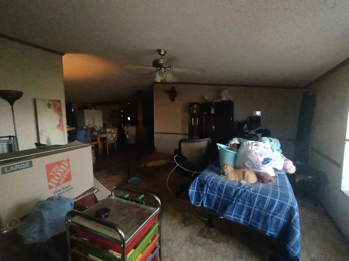 Manufactured Home For Sale in Navarro County , 135 County Road 3048, Corsicana, Texas 75109, 4 Bedroom, 2 Bathroom, 2 Garage spaces, 2,304 Sqft, built in 2008, mls#21398546, Real Estate Agent in Corsicana, Homes For Sale in Navarro county, Homes For Sale in Corsicana, Realtor in Corsicana Texas, Real Estate Brokerage Independent Realty Texas, Luminita Cordes Realtor