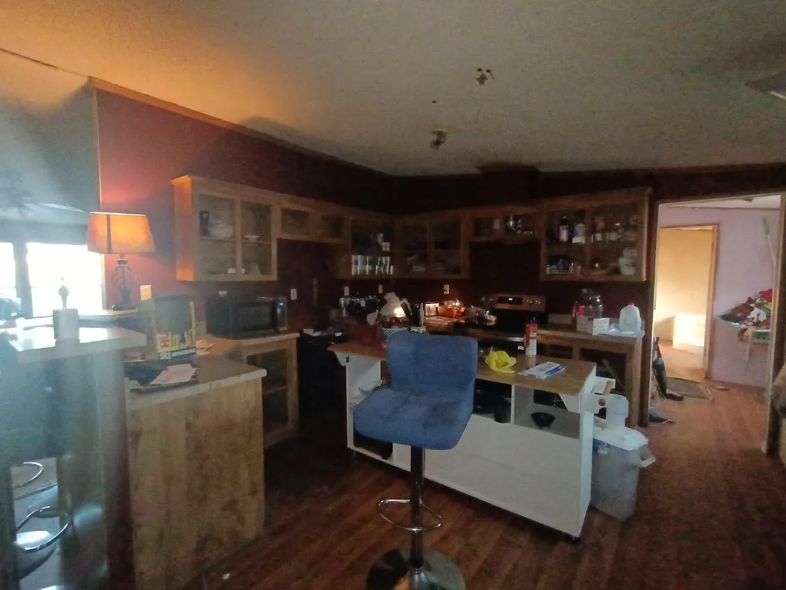 Manufactured Home For Sale in Navarro County , 135 County Road 3048, Corsicana, Texas 75109, 4 Bedroom, 2 Bathroom, 2 Garage spaces, 2,304 Sqft, built in 2008, mls#21398546, Real Estate Agent in Corsicana, Homes For Sale in Navarro county, Homes For Sale in Corsicana, Realtor in Corsicana Texas, Real Estate Brokerage Independent Realty Texas, Luminita Cordes Realtor