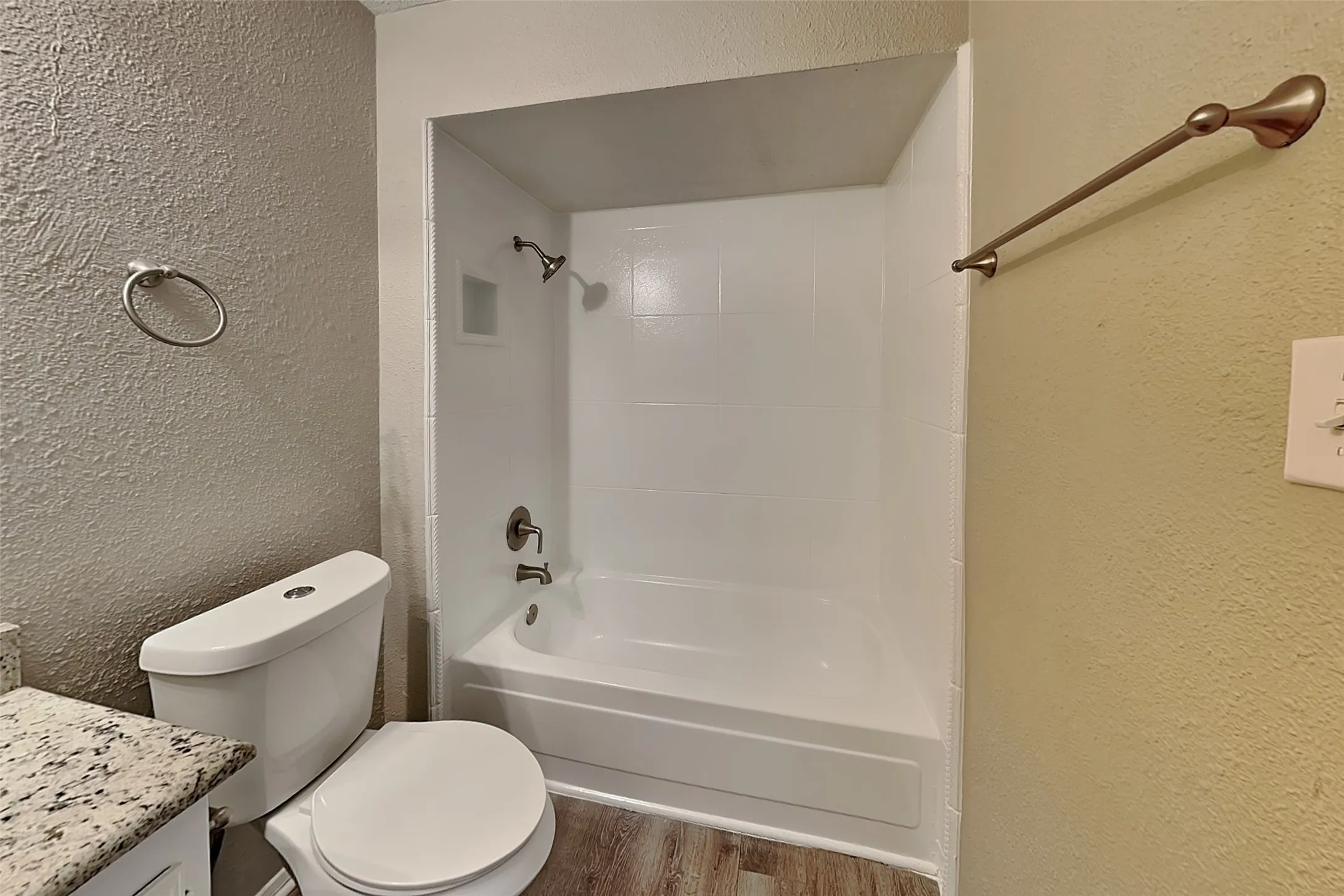 Single Family Residence For Rent in Tarrant County , 4144 Staghorn Circle S, Fort Worth, Texas 76137, 4 Bedroom, 3 Bathroom, 2 Garage spaces, 2,164 Sqft, built in 1980, mls#21398535, Real Estate Agent in Fort Worth, Homes For Rent in Tarrant county, Homes For Rent in Fort Worth, Realtor in Fort Worth Texas, Real Estate Brokerage Independent Realty Texas, Luminita Cordes Realtor