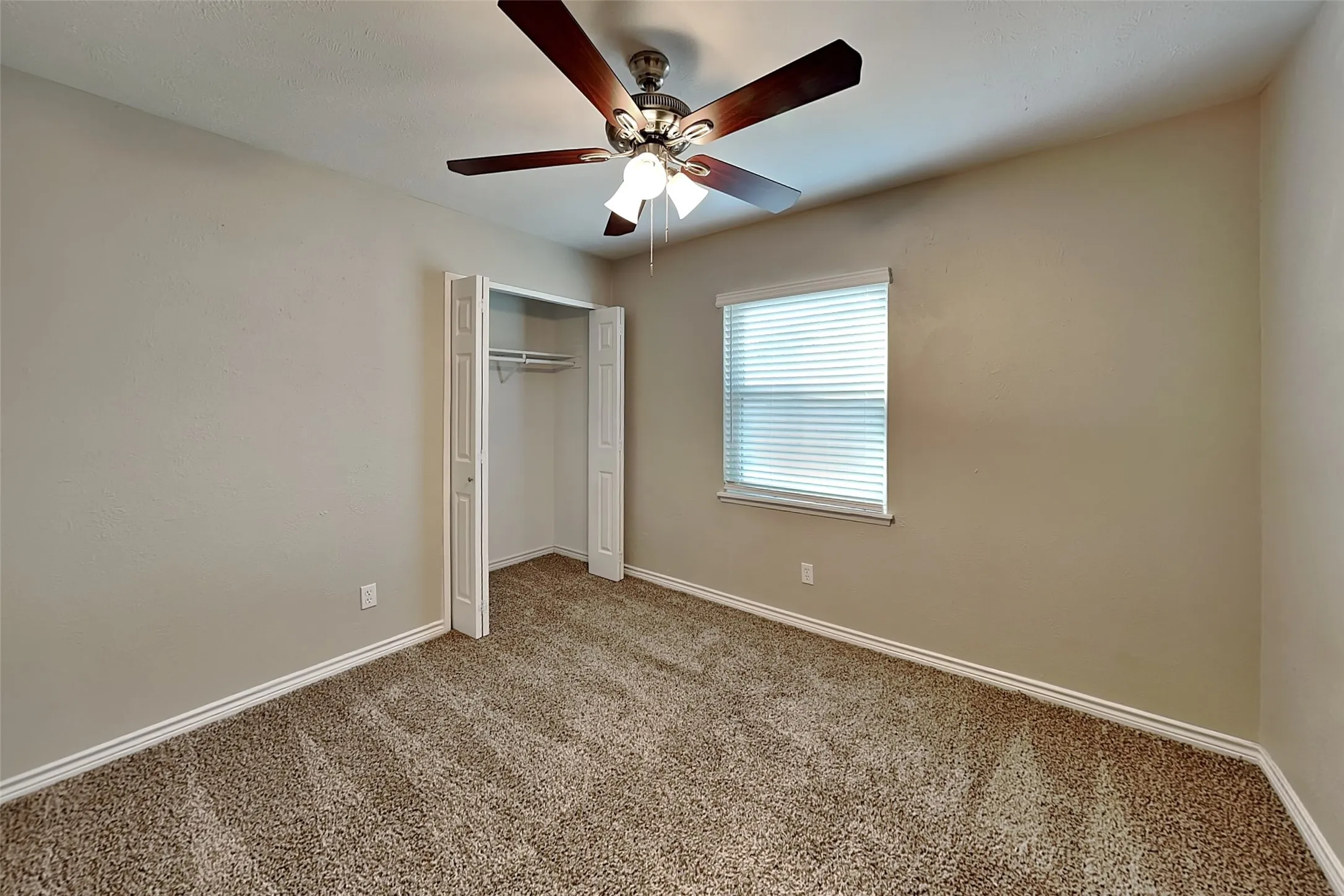 Single Family Residence For Rent in Tarrant County , 4144 Staghorn Circle S, Fort Worth, Texas 76137, 4 Bedroom, 3 Bathroom, 2 Garage spaces, 2,164 Sqft, built in 1980, mls#21398535, Real Estate Agent in Fort Worth, Homes For Rent in Tarrant county, Homes For Rent in Fort Worth, Realtor in Fort Worth Texas, Real Estate Brokerage Independent Realty Texas, Luminita Cordes Realtor