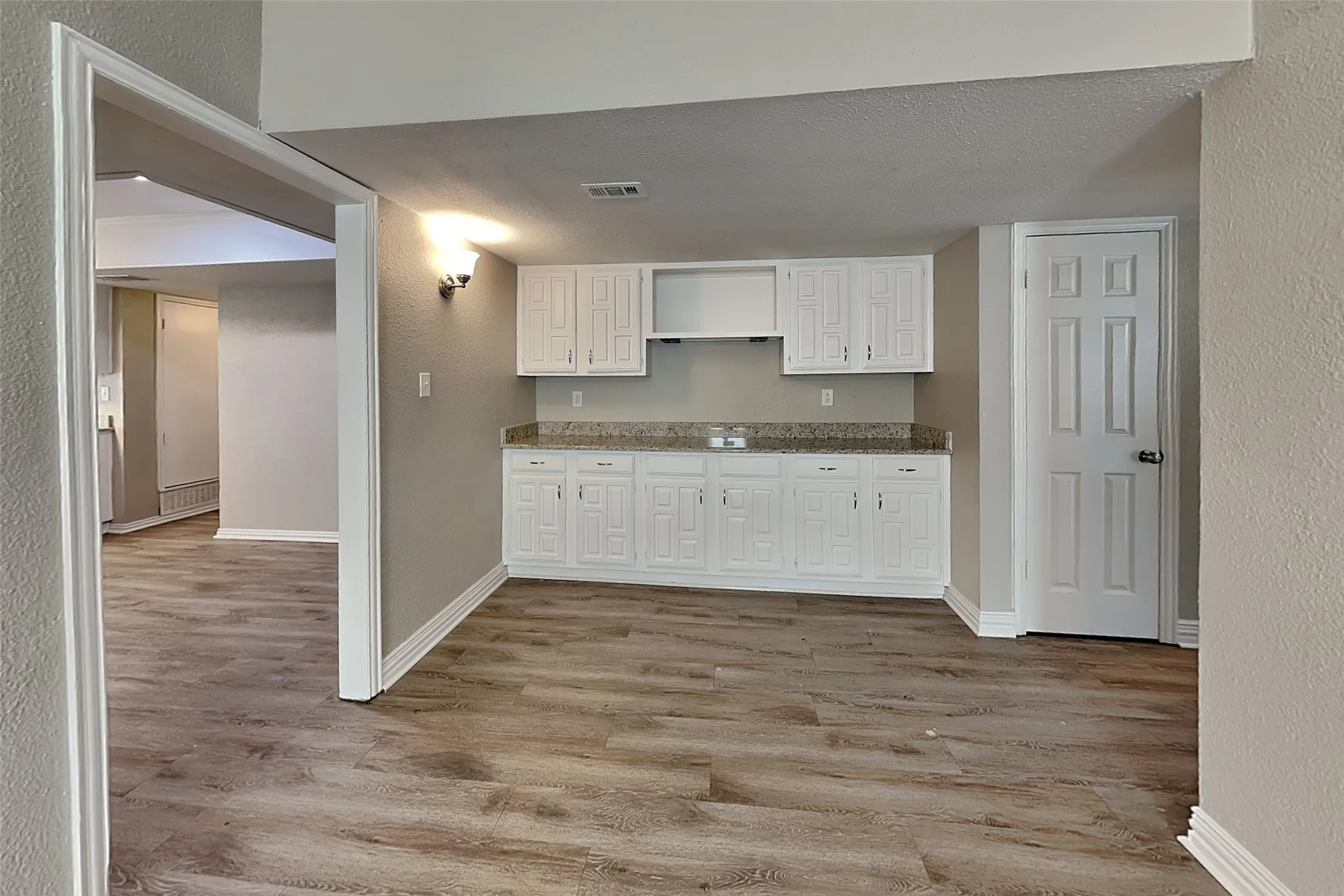 Single Family Residence For Rent in Tarrant County , 4144 Staghorn Circle S, Fort Worth, Texas 76137, 4 Bedroom, 3 Bathroom, 2 Garage spaces, 2,164 Sqft, built in 1980, mls#21398535, Real Estate Agent in Fort Worth, Homes For Rent in Tarrant county, Homes For Rent in Fort Worth, Realtor in Fort Worth Texas, Real Estate Brokerage Independent Realty Texas, Luminita Cordes Realtor