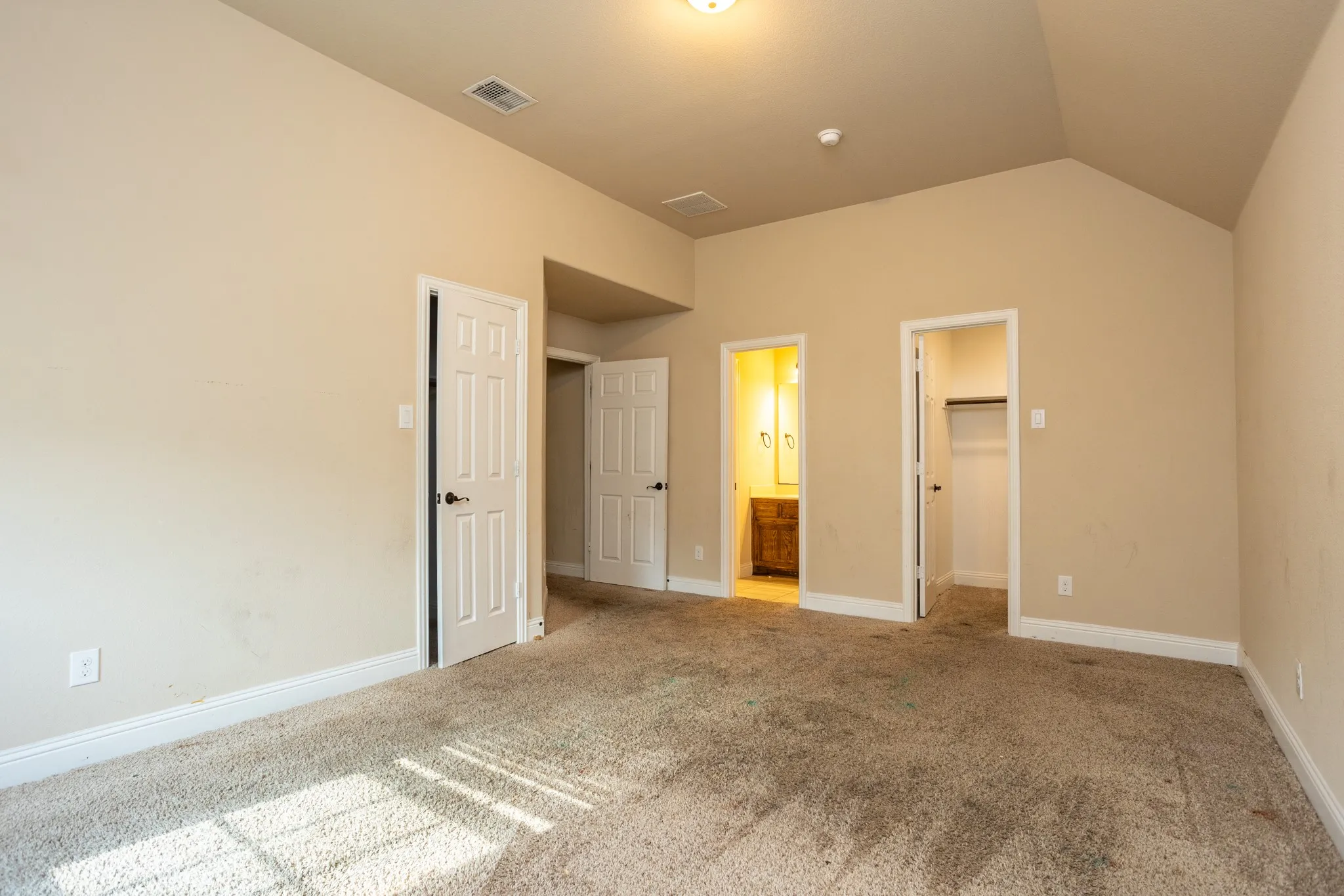 Single Family Residence For Sale in Tarrant County , 4803 Comstock Way, Mansfield, Texas 76063, 5 Bedroom, 4 Bathroom, 3 Garage spaces, 4,257 Sqft, built in 2018, mls#21397086, Real Estate Agent in Mansfield, Homes For Sale in Tarrant county, Homes For Sale in Mansfield, Realtor in Mansfield Texas, Real Estate Brokerage Independent Realty Texas, Luminita Cordes Realtor
