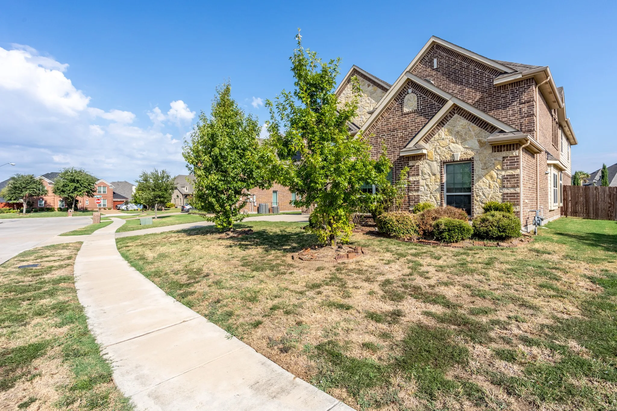 Single Family Residence For Sale in Tarrant County , 4803 Comstock Way, Mansfield, Texas 76063, 5 Bedroom, 4 Bathroom, 3 Garage spaces, 4,257 Sqft, built in 2018, mls#21397086, Real Estate Agent in Mansfield, Homes For Sale in Tarrant county, Homes For Sale in Mansfield, Realtor in Mansfield Texas, Real Estate Brokerage Independent Realty Texas, Luminita Cordes Realtor