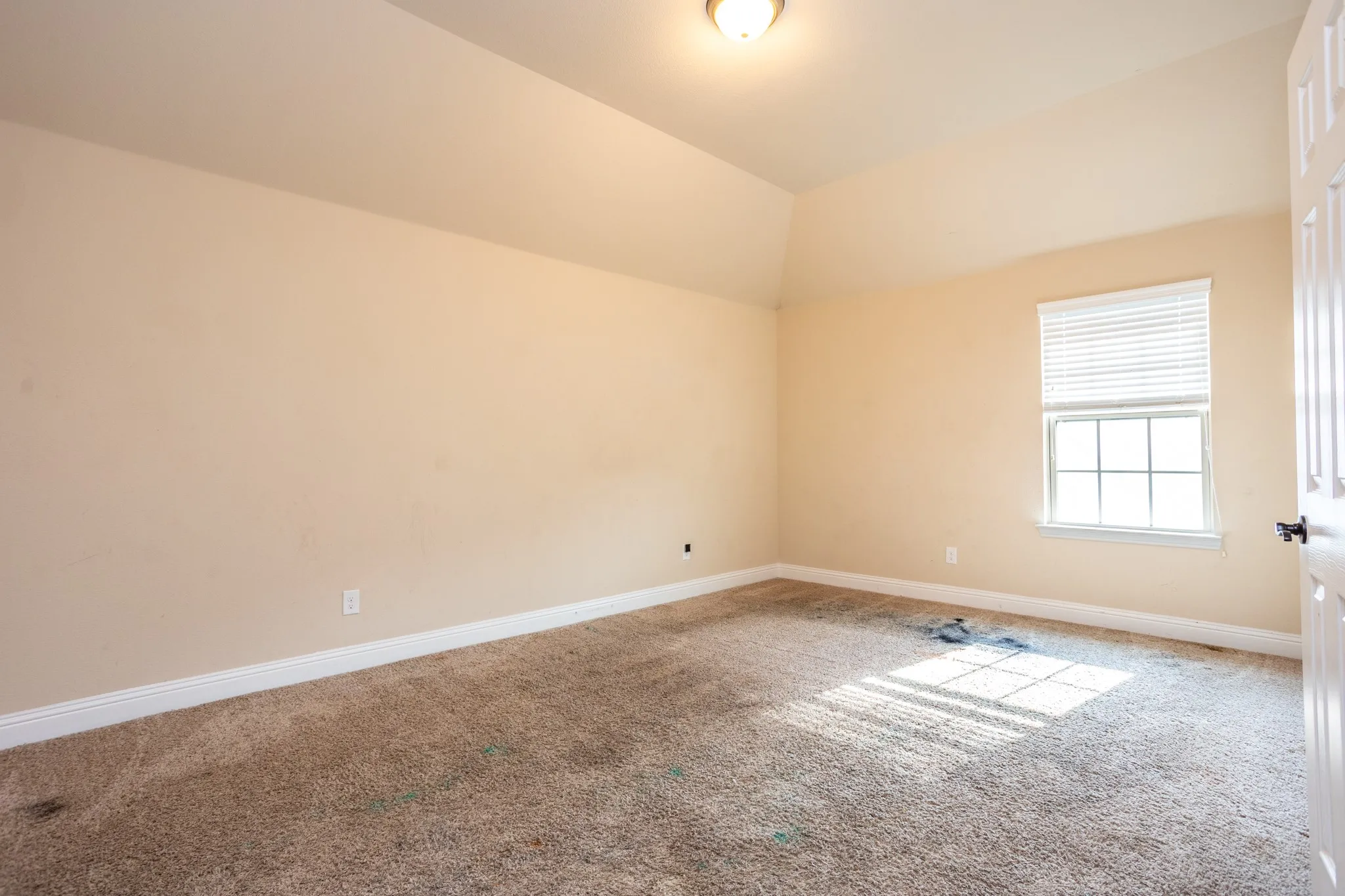 Single Family Residence For Sale in Tarrant County , 4803 Comstock Way, Mansfield, Texas 76063, 5 Bedroom, 4 Bathroom, 3 Garage spaces, 4,257 Sqft, built in 2018, mls#21397086, Real Estate Agent in Mansfield, Homes For Sale in Tarrant county, Homes For Sale in Mansfield, Realtor in Mansfield Texas, Real Estate Brokerage Independent Realty Texas, Luminita Cordes Realtor