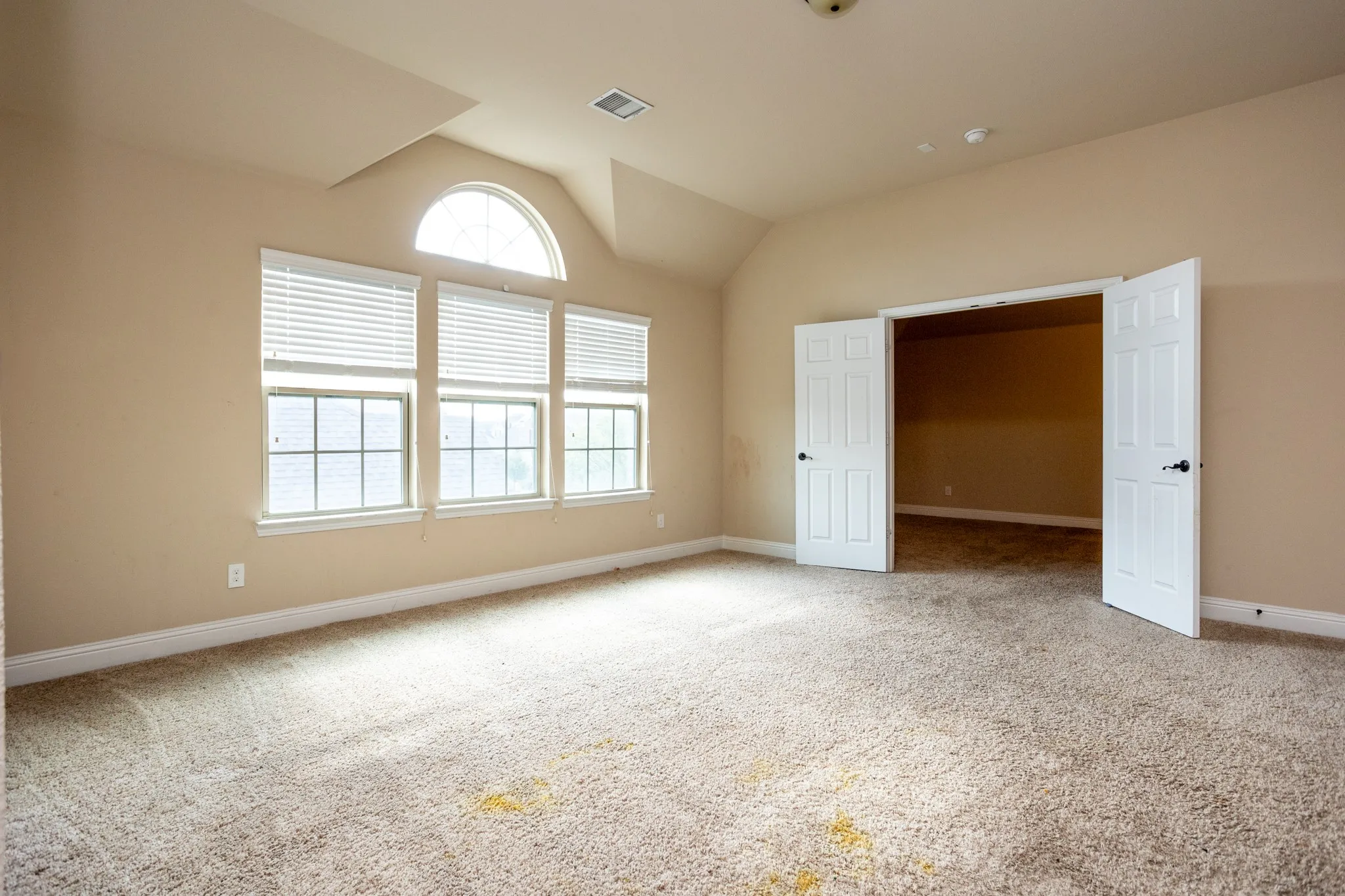 Single Family Residence For Sale in Tarrant County , 4803 Comstock Way, Mansfield, Texas 76063, 5 Bedroom, 4 Bathroom, 3 Garage spaces, 4,257 Sqft, built in 2018, mls#21397086, Real Estate Agent in Mansfield, Homes For Sale in Tarrant county, Homes For Sale in Mansfield, Realtor in Mansfield Texas, Real Estate Brokerage Independent Realty Texas, Luminita Cordes Realtor