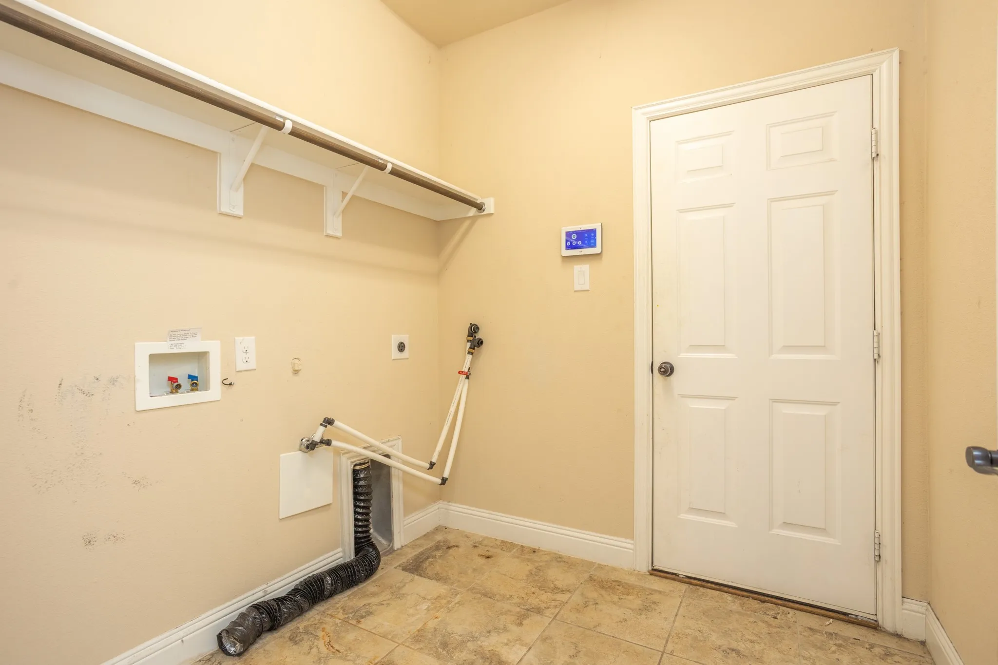 Single Family Residence For Sale in Tarrant County , 4803 Comstock Way, Mansfield, Texas 76063, 5 Bedroom, 4 Bathroom, 3 Garage spaces, 4,257 Sqft, built in 2018, mls#21397086, Real Estate Agent in Mansfield, Homes For Sale in Tarrant county, Homes For Sale in Mansfield, Realtor in Mansfield Texas, Real Estate Brokerage Independent Realty Texas, Luminita Cordes Realtor