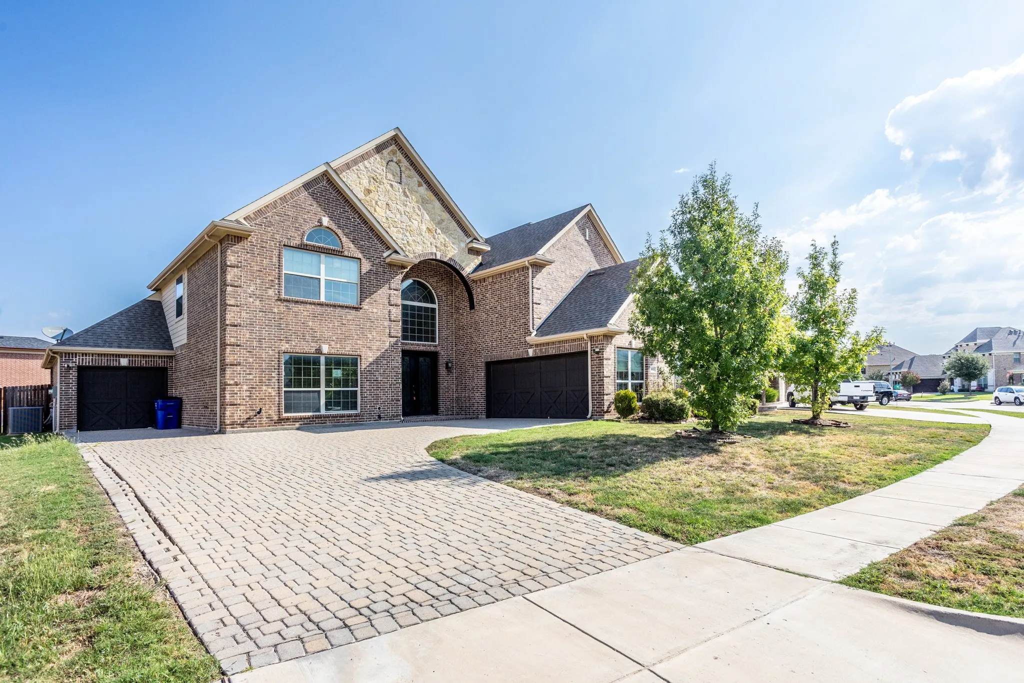 Single Family Residence For Sale in Tarrant County , 4803 Comstock Way, Mansfield, Texas 76063, 5 Bedroom, 4 Bathroom, 3 Garage spaces, 4,257 Sqft, built in 2018, mls#21397086, Real Estate Agent in Mansfield, Homes For Sale in Tarrant county, Homes For Sale in Mansfield, Realtor in Mansfield Texas, Real Estate Brokerage Independent Realty Texas, Luminita Cordes Realtor