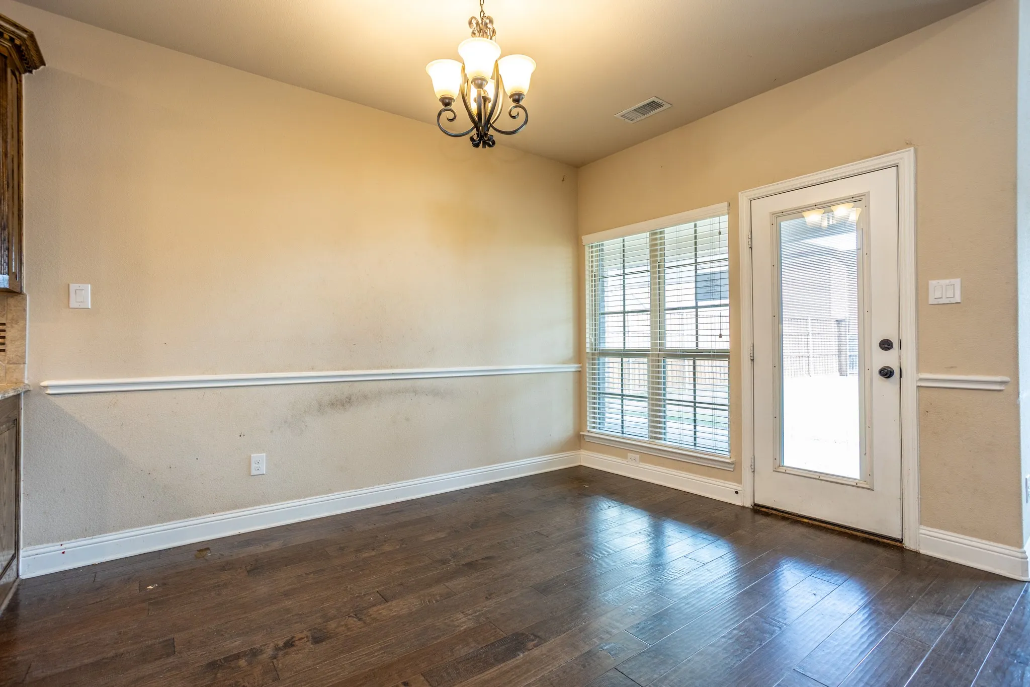 Single Family Residence For Sale in Tarrant County , 4803 Comstock Way, Mansfield, Texas 76063, 5 Bedroom, 4 Bathroom, 3 Garage spaces, 4,257 Sqft, built in 2018, mls#21397086, Real Estate Agent in Mansfield, Homes For Sale in Tarrant county, Homes For Sale in Mansfield, Realtor in Mansfield Texas, Real Estate Brokerage Independent Realty Texas, Luminita Cordes Realtor