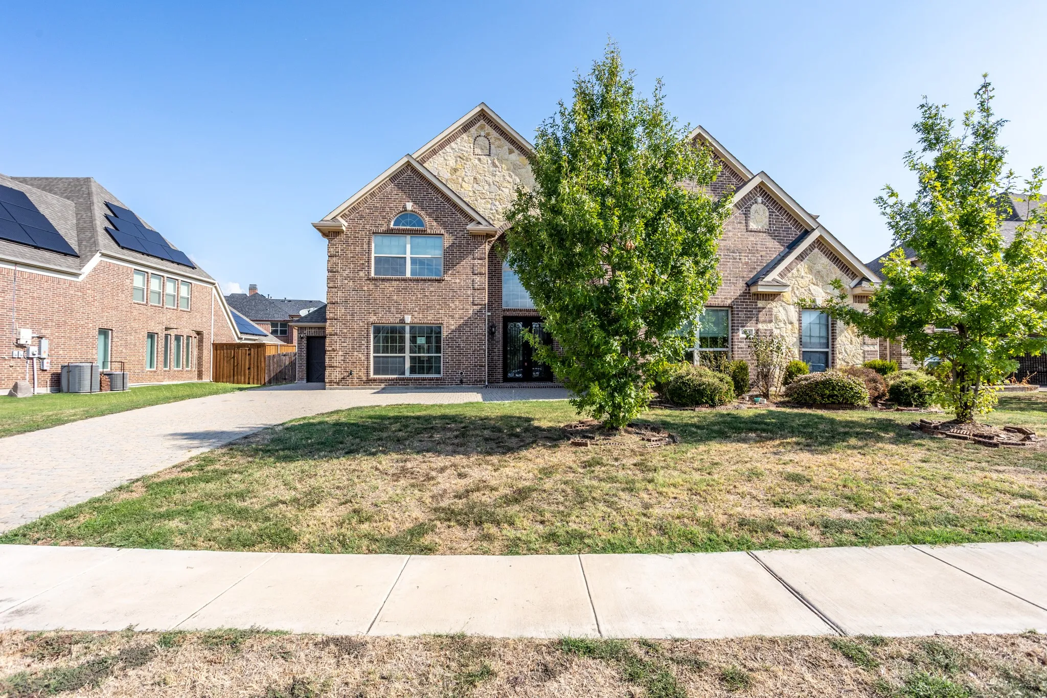 Single Family Residence For Sale in Tarrant County , 4803 Comstock Way, Mansfield, Texas 76063, 5 Bedroom, 4 Bathroom, 3 Garage spaces, 4,257 Sqft, built in 2018, mls#21397086, Real Estate Agent in Mansfield, Homes For Sale in Tarrant county, Homes For Sale in Mansfield, Realtor in Mansfield Texas, Real Estate Brokerage Independent Realty Texas, Luminita Cordes Realtor