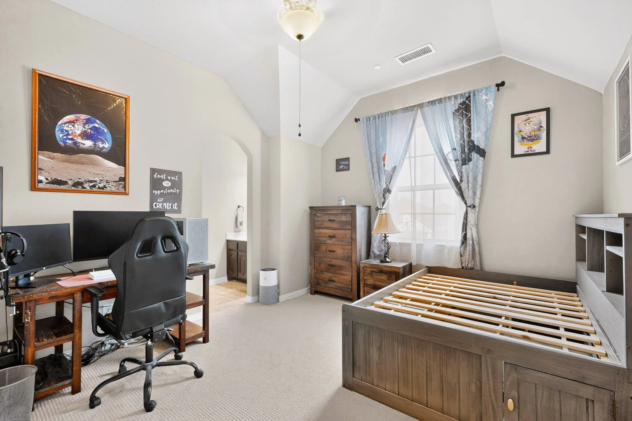 Single Family Residence For Sale in Denton County , 7800 Alders Gate Lane, Denton, Texas 76208, 6 Bedroom, 4 Bathroom, 2 Garage spaces, 4,411 Sqft, built in 2018, mls#21393153, Real Estate Agent in Denton, Homes For Sale in Denton county, Homes For Sale in Denton, Realtor in Denton Texas, Real Estate Brokerage Independent Realty Texas, Luminita Cordes Realtor