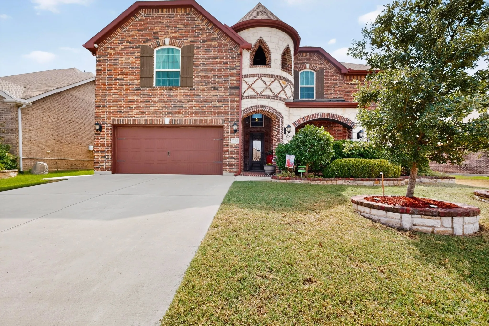 Single Family Residence For Sale in Denton County , 7800 Alders Gate Lane, Denton, Texas 76208, 6 Bedroom, 4 Bathroom, 2 Garage spaces, 4,411 Sqft, built in 2018, mls#21393153, Real Estate Agent in Denton, Homes For Sale in Denton county, Homes For Sale in Denton, Realtor in Denton Texas, Real Estate Brokerage Independent Realty Texas, Luminita Cordes Realtor