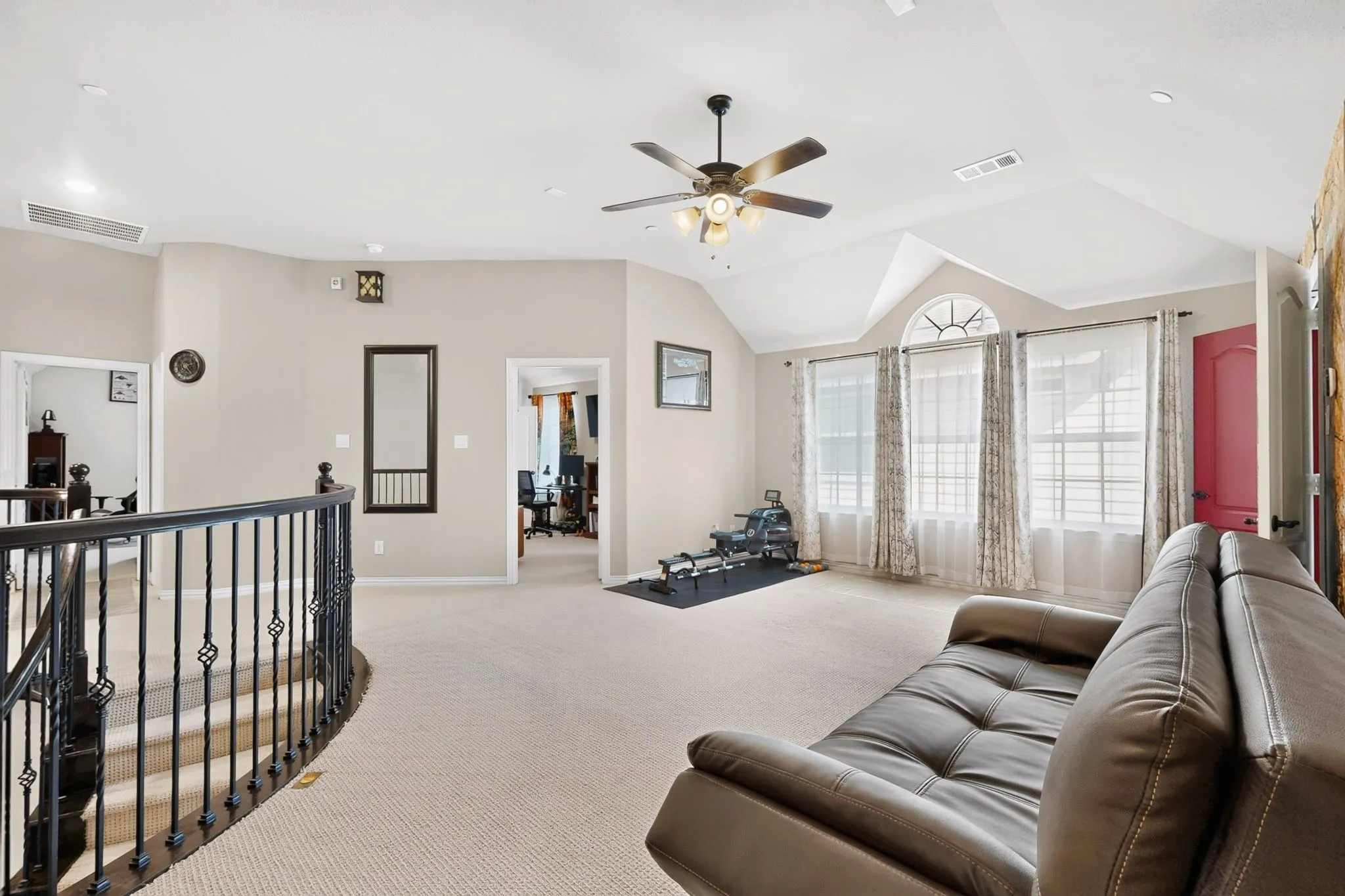 Single Family Residence For Sale in Denton County , 7800 Alders Gate Lane, Denton, Texas 76208, 6 Bedroom, 4 Bathroom, 2 Garage spaces, 4,411 Sqft, built in 2018, mls#21393153, Real Estate Agent in Denton, Homes For Sale in Denton county, Homes For Sale in Denton, Realtor in Denton Texas, Real Estate Brokerage Independent Realty Texas, Luminita Cordes Realtor
