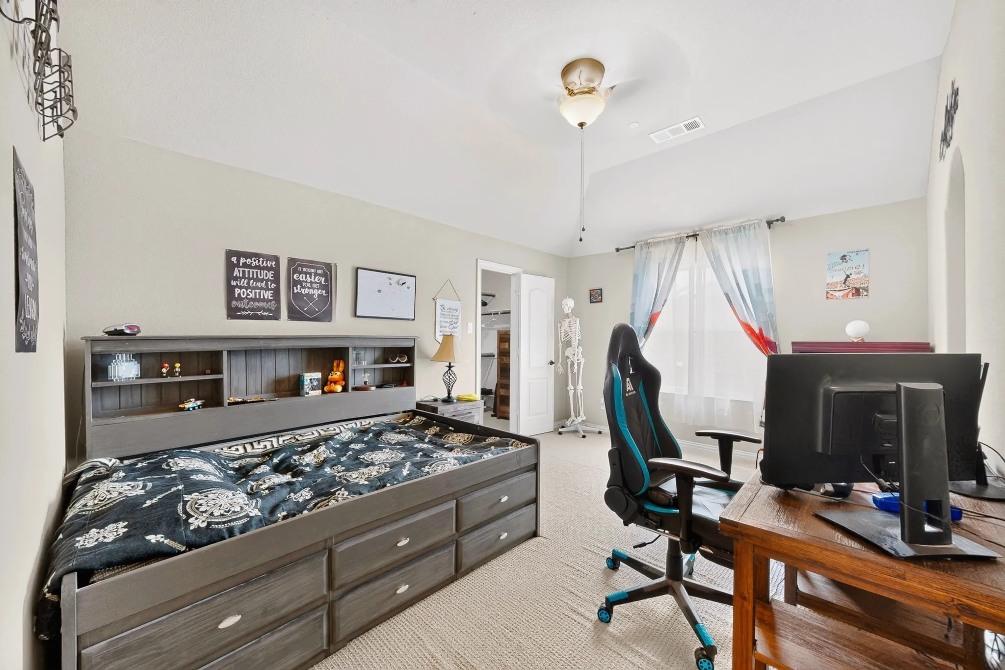 Single Family Residence For Sale in Denton County , 7800 Alders Gate Lane, Denton, Texas 76208, 6 Bedroom, 4 Bathroom, 2 Garage spaces, 4,411 Sqft, built in 2018, mls#21393153, Real Estate Agent in Denton, Homes For Sale in Denton county, Homes For Sale in Denton, Realtor in Denton Texas, Real Estate Brokerage Independent Realty Texas, Luminita Cordes Realtor