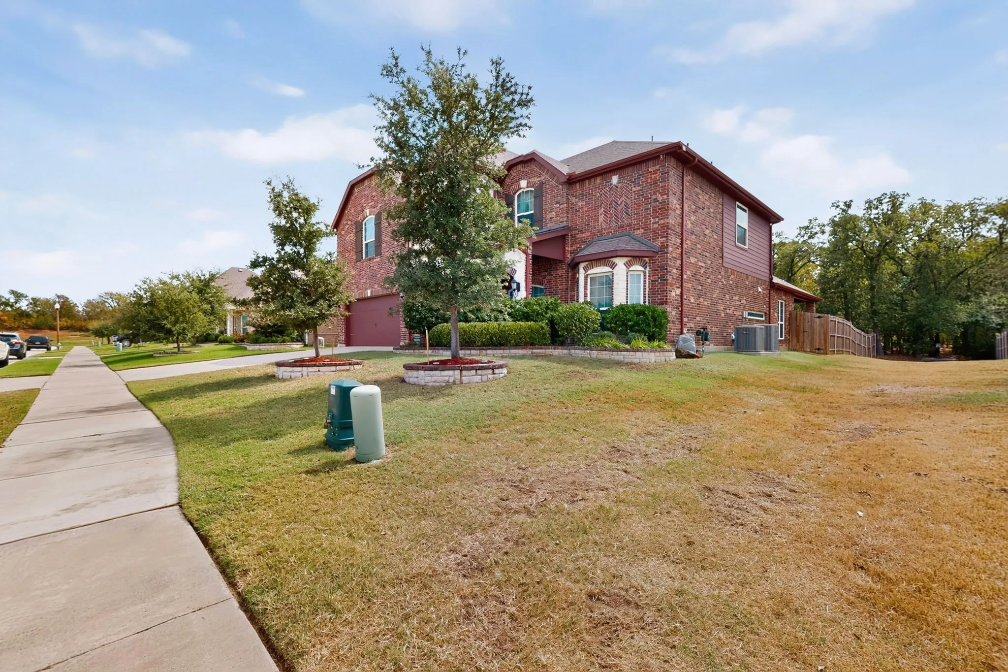 Single Family Residence For Sale in Denton County , 7800 Alders Gate Lane, Denton, Texas 76208, 6 Bedroom, 4 Bathroom, 2 Garage spaces, 4,411 Sqft, built in 2018, mls#21393153, Real Estate Agent in Denton, Homes For Sale in Denton county, Homes For Sale in Denton, Realtor in Denton Texas, Real Estate Brokerage Independent Realty Texas, Luminita Cordes Realtor