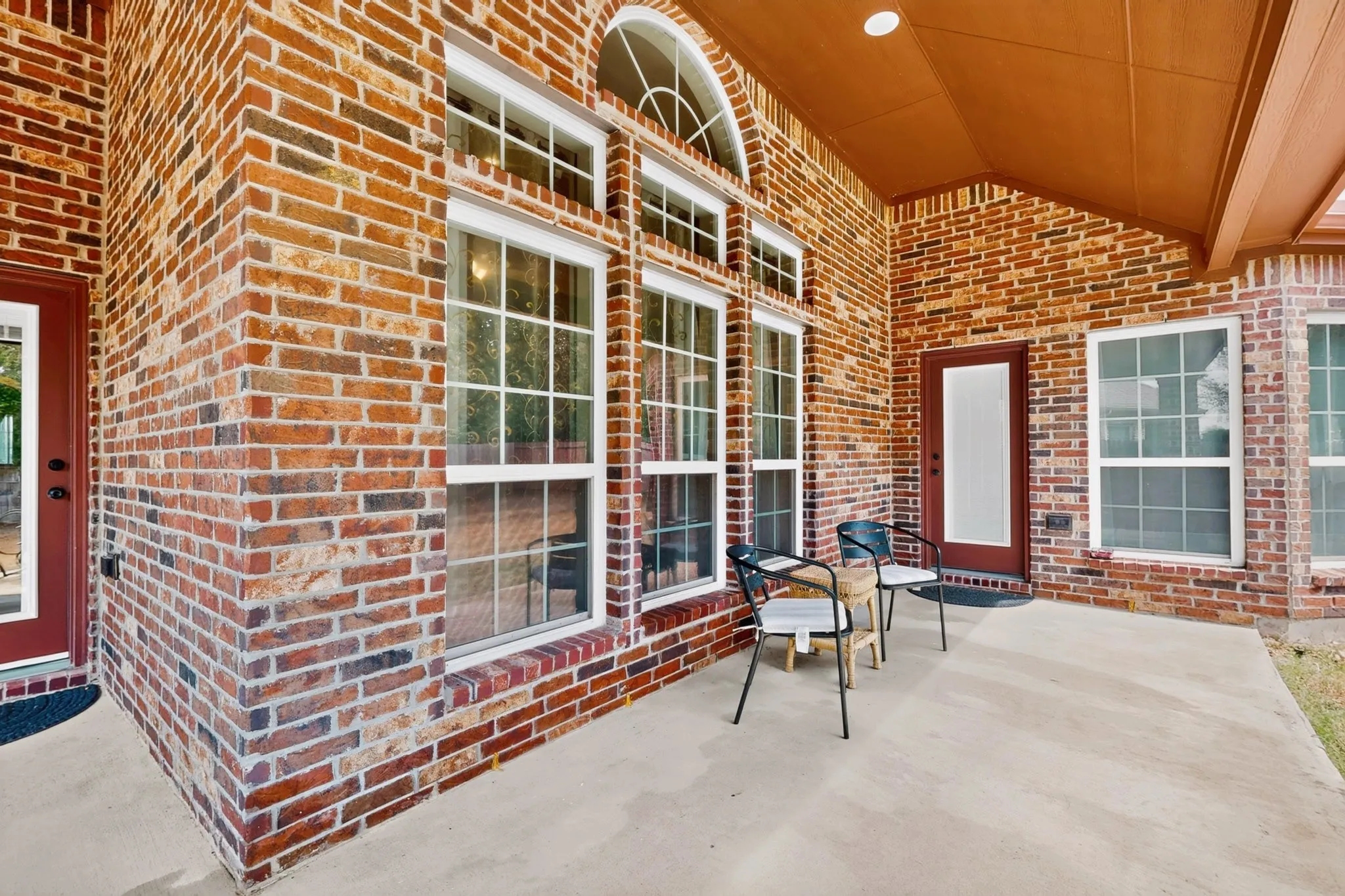 Single Family Residence For Sale in Denton County , 7800 Alders Gate Lane, Denton, Texas 76208, 6 Bedroom, 4 Bathroom, 2 Garage spaces, 4,411 Sqft, built in 2018, mls#21393153, Real Estate Agent in Denton, Homes For Sale in Denton county, Homes For Sale in Denton, Realtor in Denton Texas, Real Estate Brokerage Independent Realty Texas, Luminita Cordes Realtor