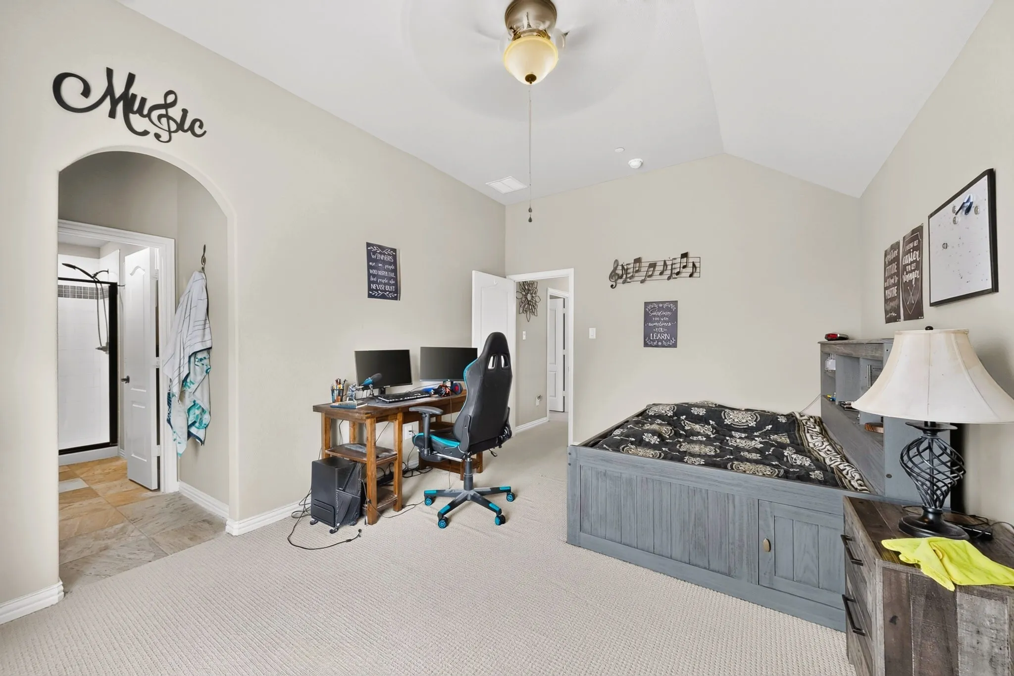 Single Family Residence For Sale in Denton County , 7800 Alders Gate Lane, Denton, Texas 76208, 6 Bedroom, 4 Bathroom, 2 Garage spaces, 4,411 Sqft, built in 2018, mls#21393153, Real Estate Agent in Denton, Homes For Sale in Denton county, Homes For Sale in Denton, Realtor in Denton Texas, Real Estate Brokerage Independent Realty Texas, Luminita Cordes Realtor