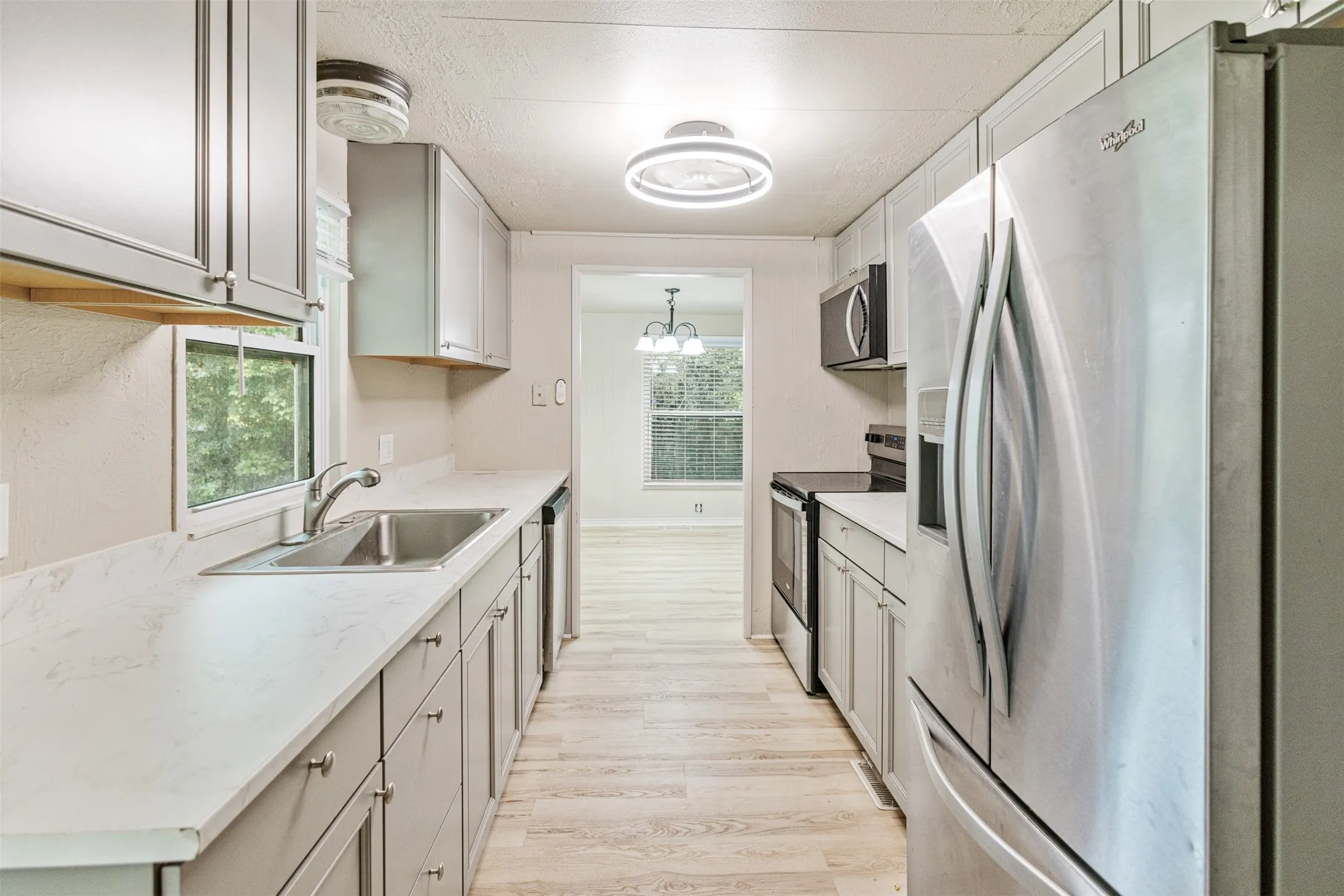 Manufactured Home For Rent in Henderson County , 110 W Shadowwood Street, Gun Barrel City, Texas 75156, 3 Bedroom, 2 Bathroom, Garage spaces, 1,128 Sqft, built in 1980, mls#21396023, Real Estate Agent in Gun Barrel City, Homes For Rent in Henderson county, Homes For Rent in Gun Barrel City, Realtor in Gun Barrel City Texas, Real Estate Brokerage Independent Realty Texas, Luminita Cordes Realtor