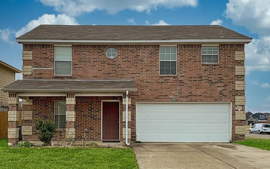 Single Family Residence For Rent in Tarrant County , 8133 Elvis Court, Fort Worth, Texas 76134, 3 Bedroom, 2 Bathroom, 2 Garage spaces, 1,542 Sqft, built in 2007, mls#21398566, Real Estate Agent in Fort Worth, Homes For Rent in Tarrant county, Homes For Rent in Fort Worth, Realtor in Fort Worth Texas, Real Estate Brokerage Independent Realty Texas, Luminita Cordes Realtor