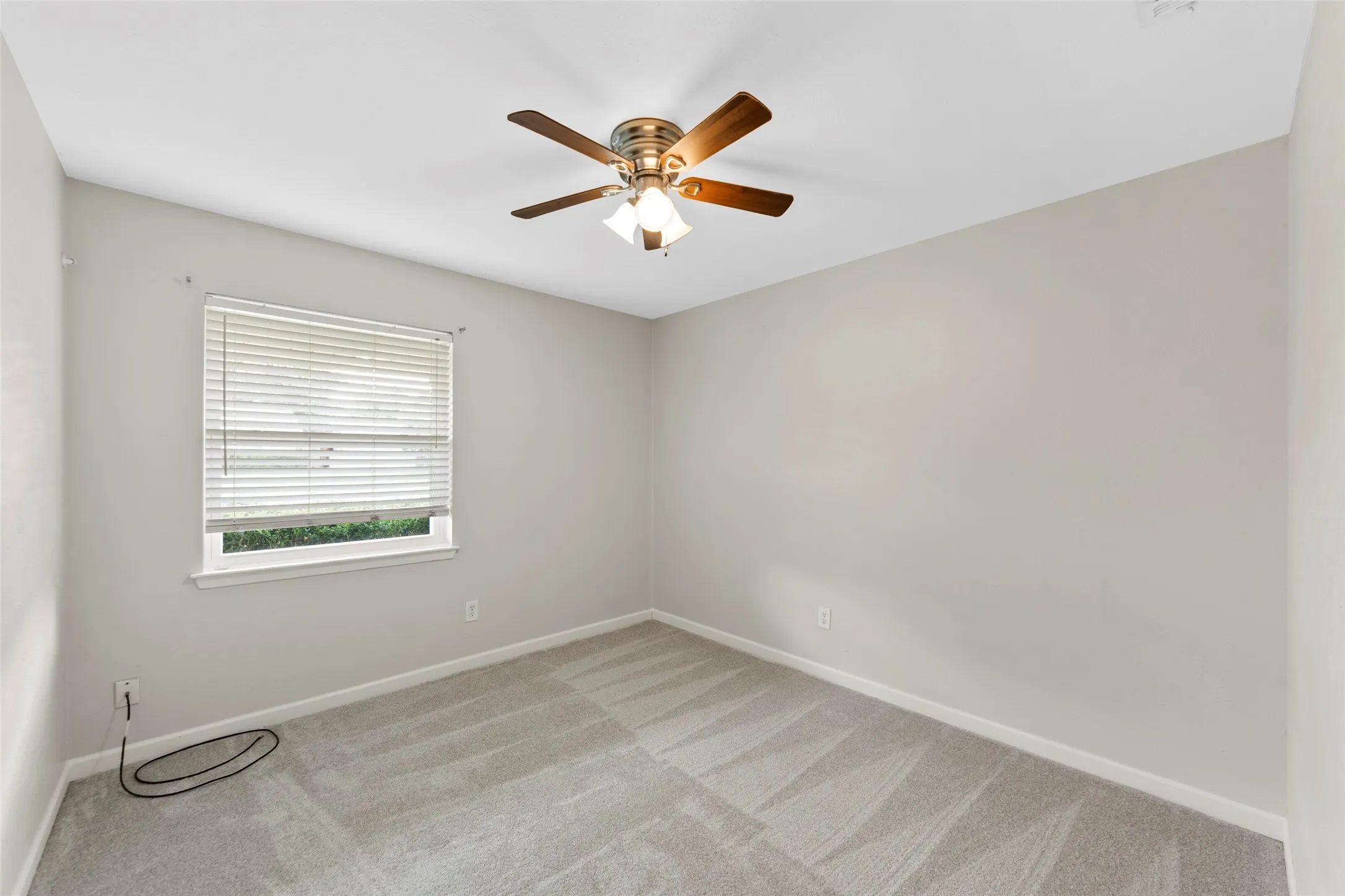 Single Family Residence For Sale in Dallas County , 2323 Luau Street, Mesquite, Texas 75150, 3 Bedroom, 2 Bathroom, 2 Garage spaces, 1,729 Sqft, built in 1965, mls#21398538, Real Estate Agent in Mesquite, Homes For Sale in Dallas county, Homes For Sale in Mesquite, Realtor in Mesquite Texas, Real Estate Brokerage Independent Realty Texas, Luminita Cordes Realtor