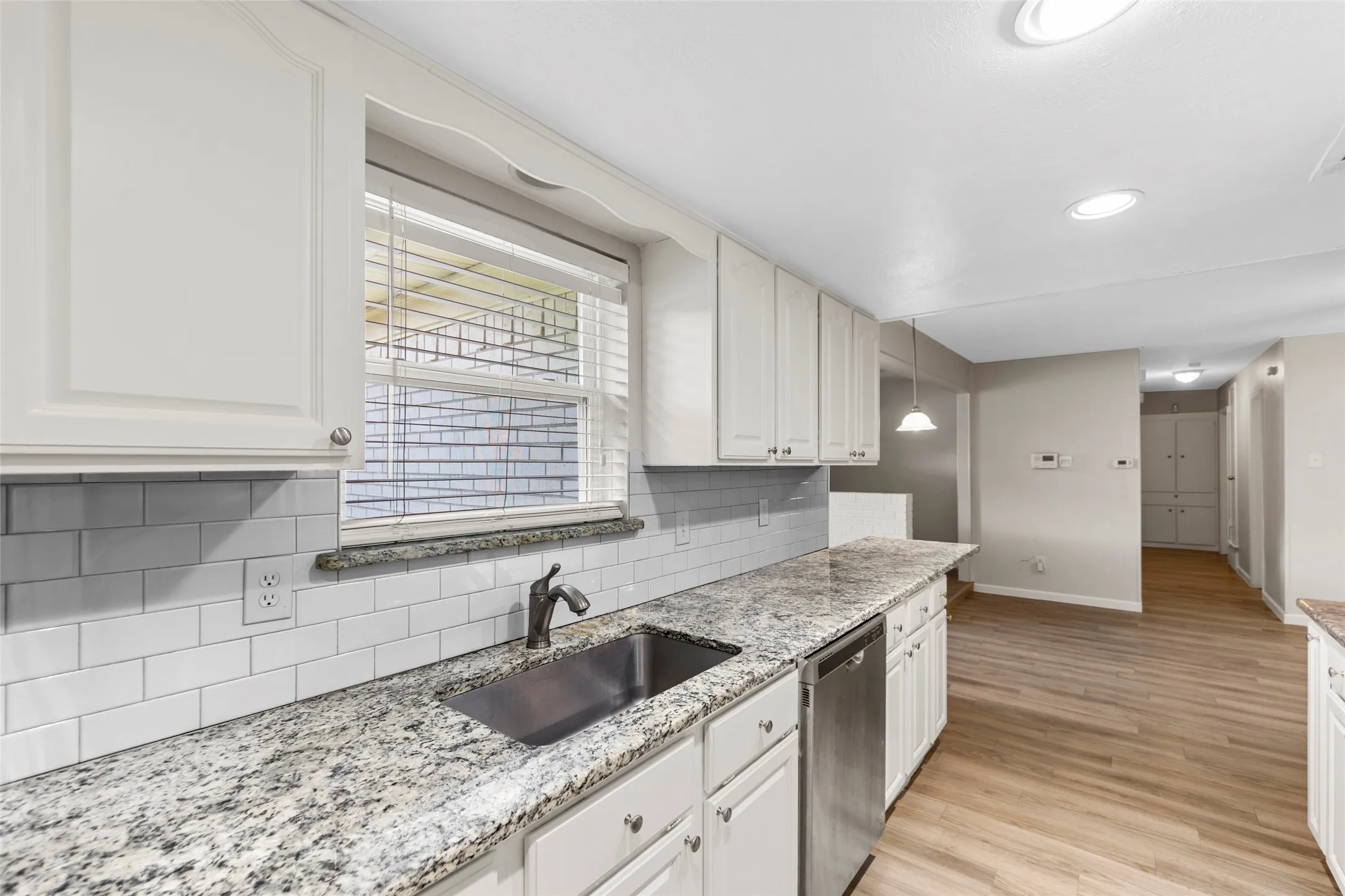 Single Family Residence For Sale in Dallas County , 2323 Luau Street, Mesquite, Texas 75150, 3 Bedroom, 2 Bathroom, 2 Garage spaces, 1,729 Sqft, built in 1965, mls#21398538, Real Estate Agent in Mesquite, Homes For Sale in Dallas county, Homes For Sale in Mesquite, Realtor in Mesquite Texas, Real Estate Brokerage Independent Realty Texas, Luminita Cordes Realtor