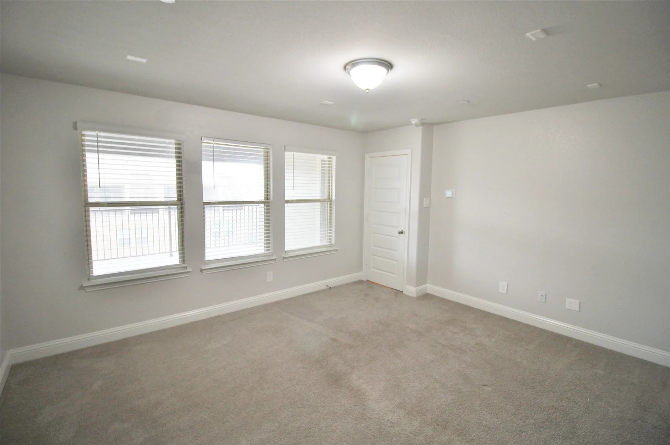 Townhouse For Rent in Dallas County , 7836 Manilla Drive, Rowlett, Texas 75088, 3 Bedroom, 4 Bathroom, 2 Garage spaces, 2,270 Sqft, built in 2022, mls#21398569, Real Estate Agent in Rowlett, Homes For Rent in Dallas county, Homes For Rent in Rowlett, Realtor in Rowlett Texas, Real Estate Brokerage Independent Realty Texas, Luminita Cordes Realtor