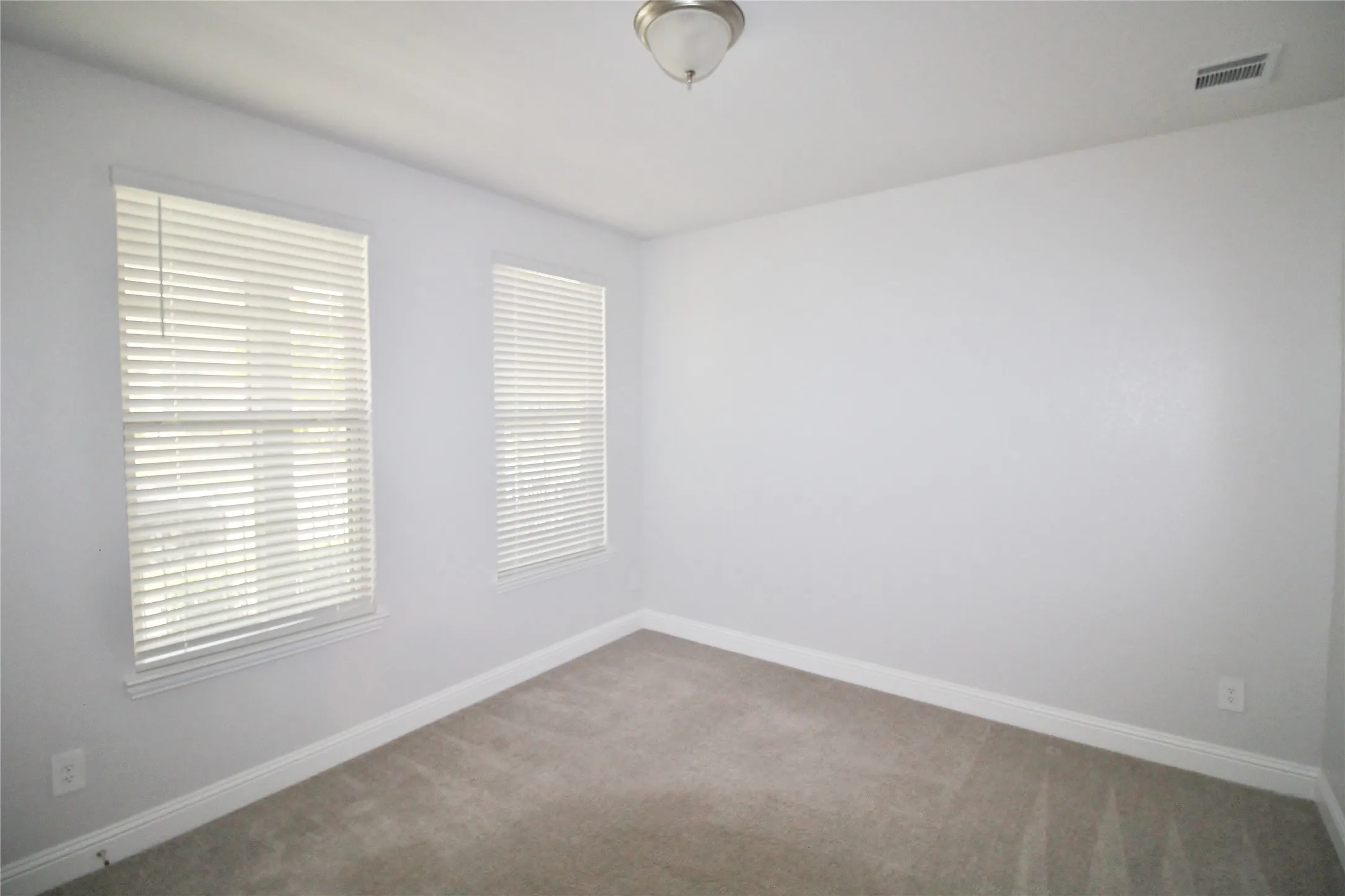 Townhouse For Rent in Dallas County , 7836 Manilla Drive, Rowlett, Texas 75088, 3 Bedroom, 4 Bathroom, 2 Garage spaces, 2,270 Sqft, built in 2022, mls#21398569, Real Estate Agent in Rowlett, Homes For Rent in Dallas county, Homes For Rent in Rowlett, Realtor in Rowlett Texas, Real Estate Brokerage Independent Realty Texas, Luminita Cordes Realtor