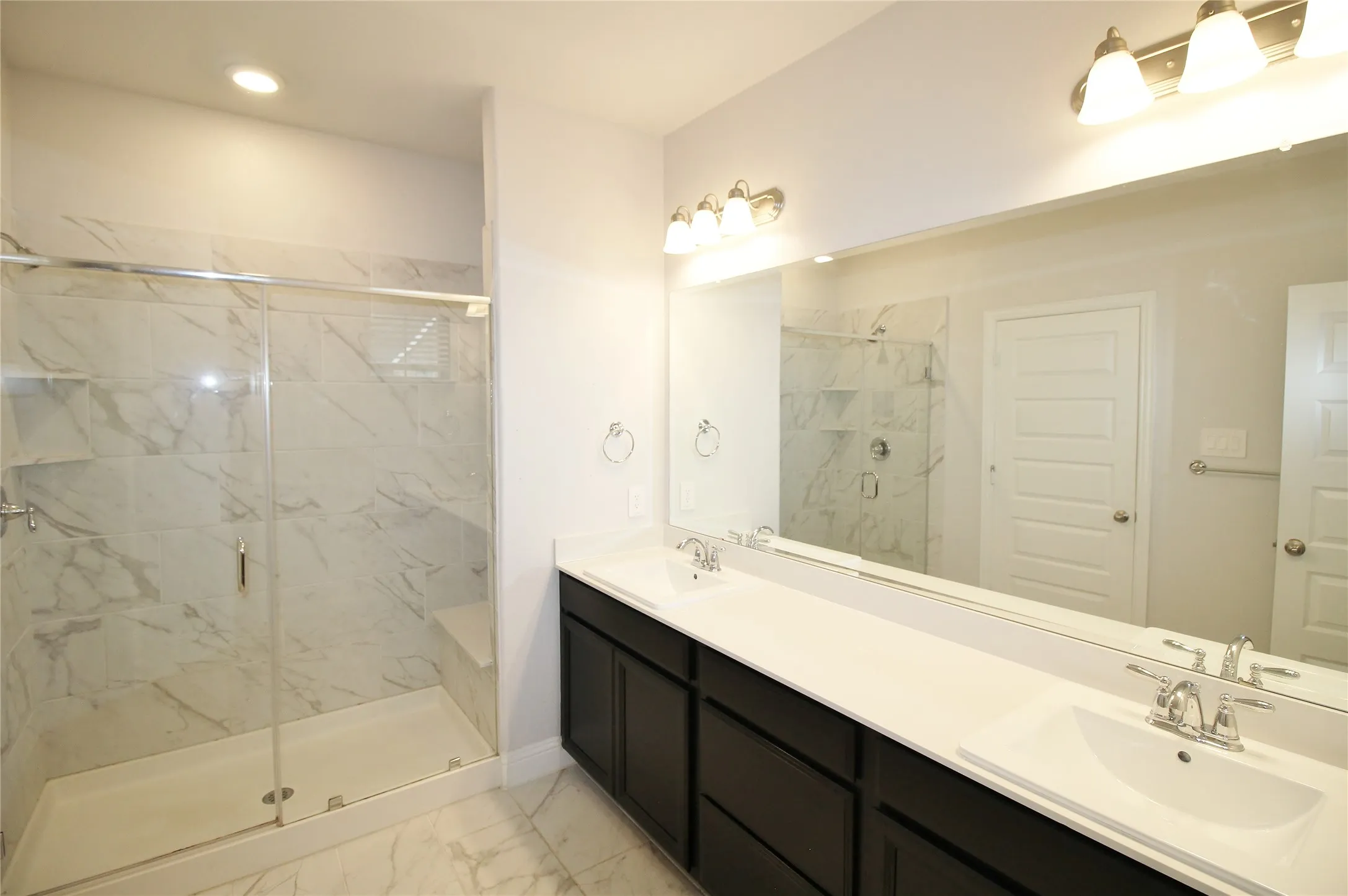 Townhouse For Rent in Dallas County , 7836 Manilla Drive, Rowlett, Texas 75088, 3 Bedroom, 4 Bathroom, 2 Garage spaces, 2,270 Sqft, built in 2022, mls#21398569, Real Estate Agent in Rowlett, Homes For Rent in Dallas county, Homes For Rent in Rowlett, Realtor in Rowlett Texas, Real Estate Brokerage Independent Realty Texas, Luminita Cordes Realtor