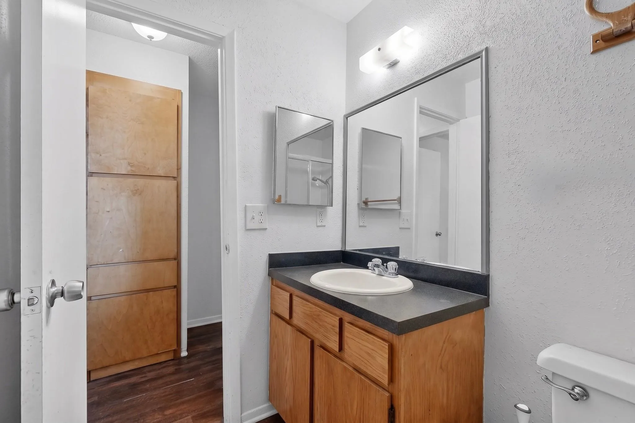 Personal items virtually removed.