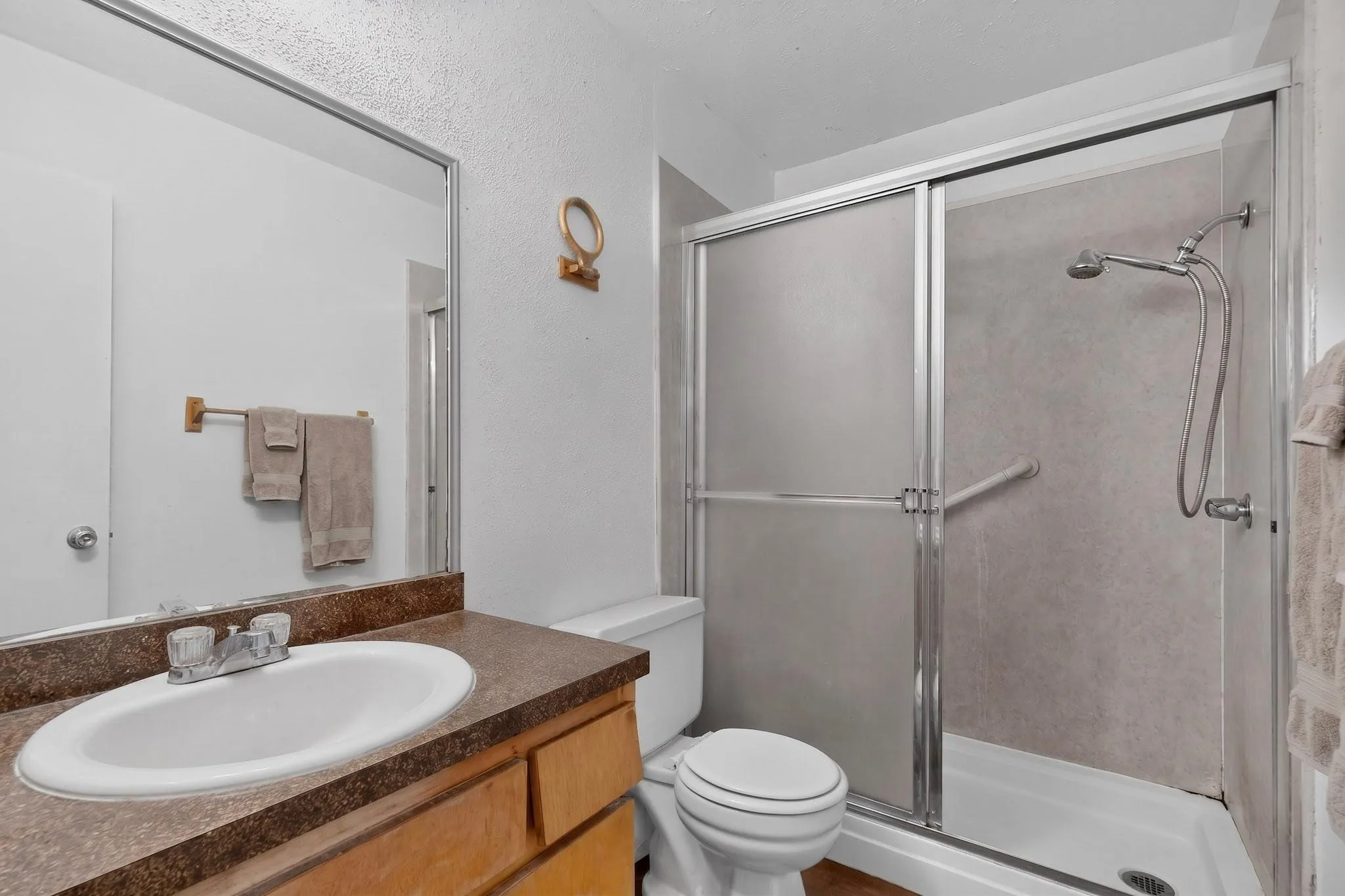 Personal items virtually removed.